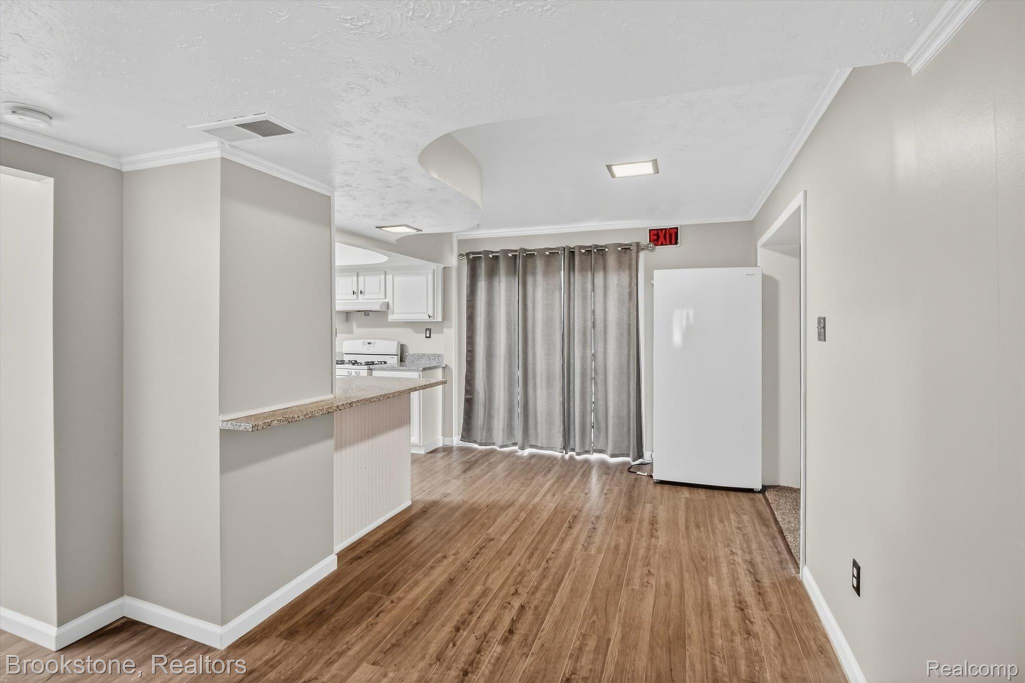 32260 Oscoda Court