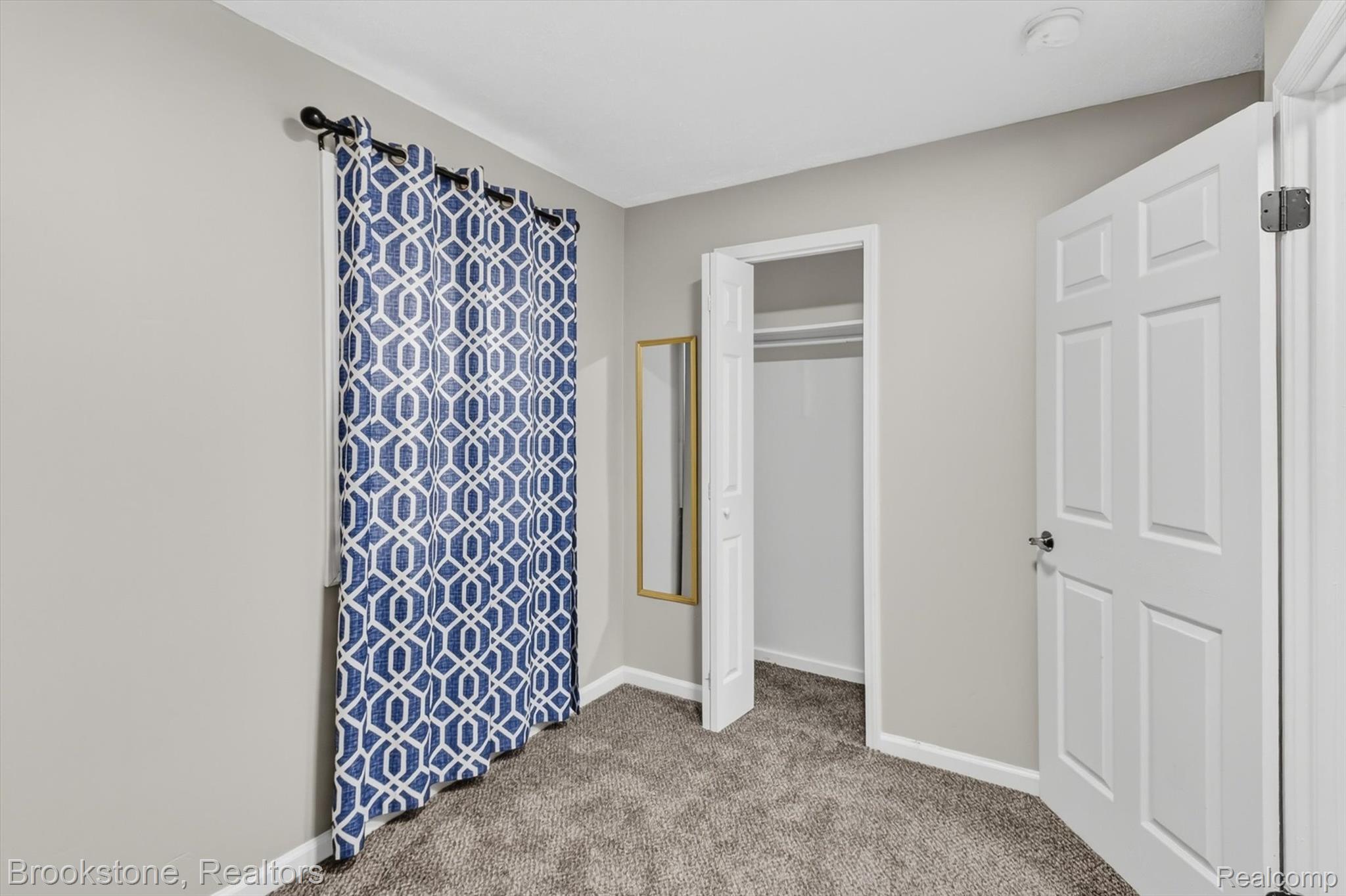 32260 Oscoda Court
