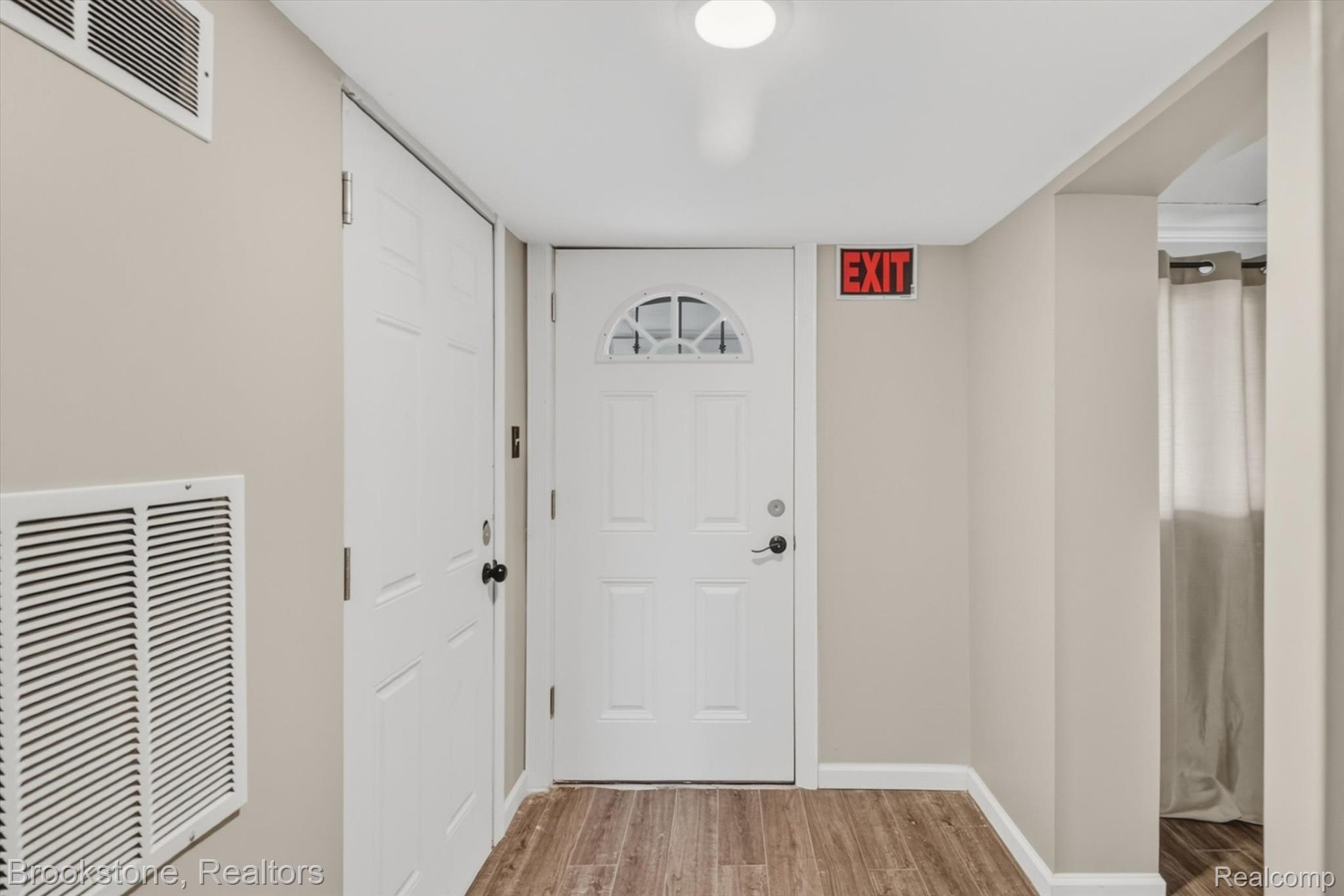 32260 Oscoda Court