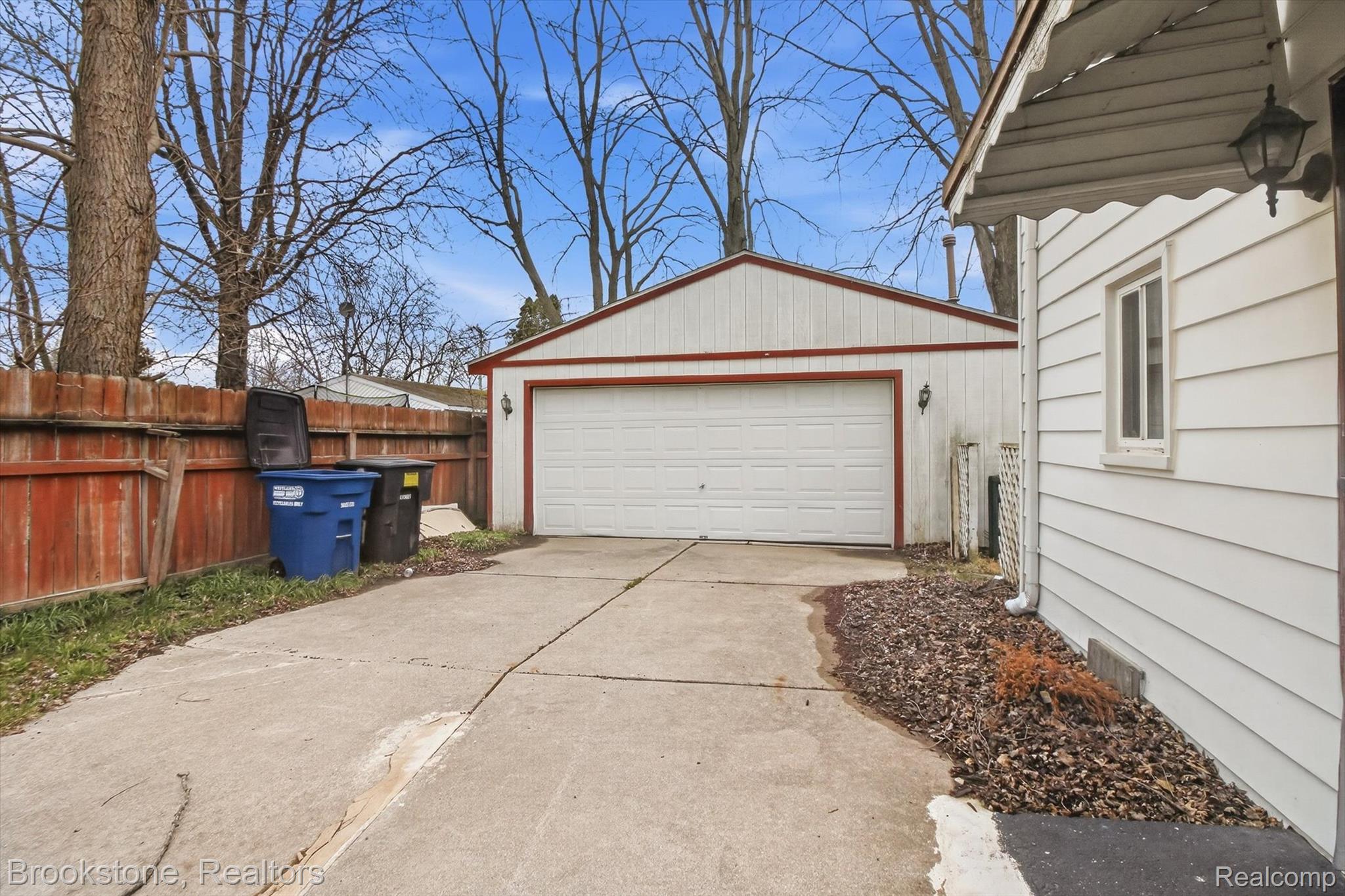 32260 Oscoda Court