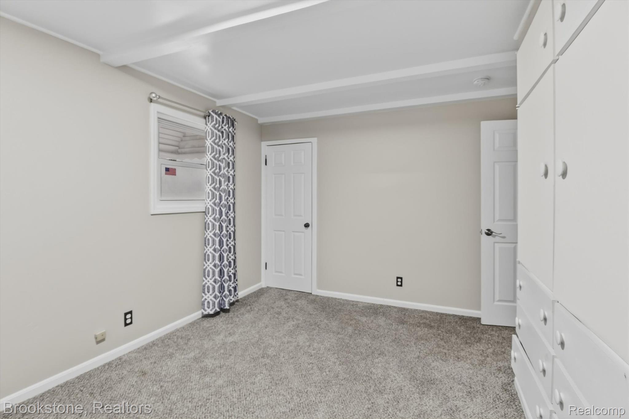 32260 Oscoda Court