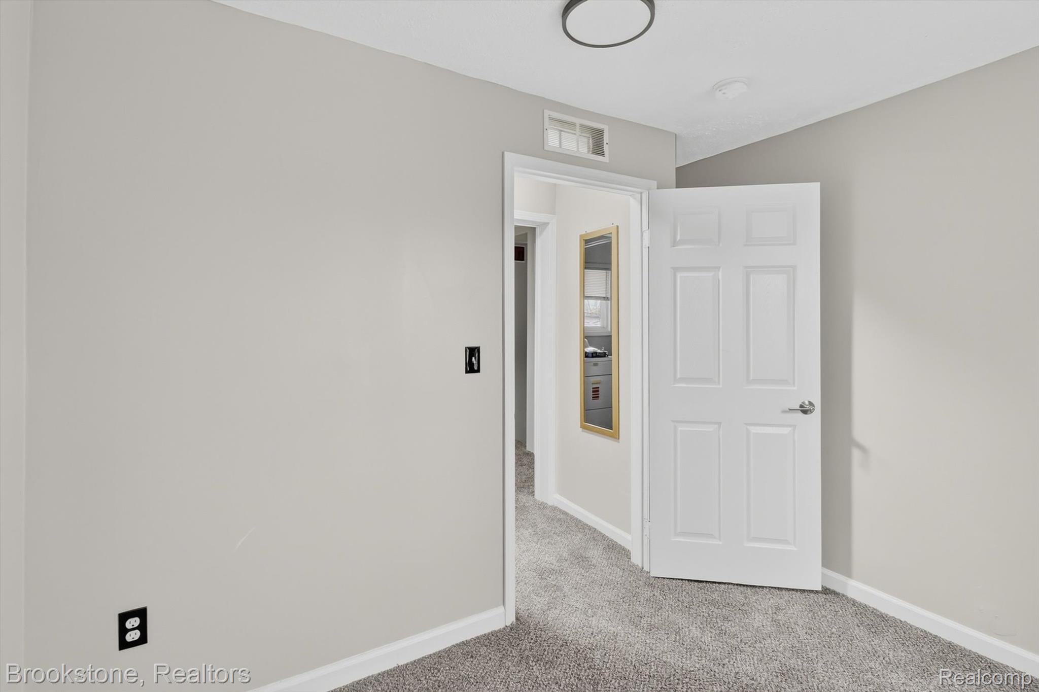 32260 Oscoda Court