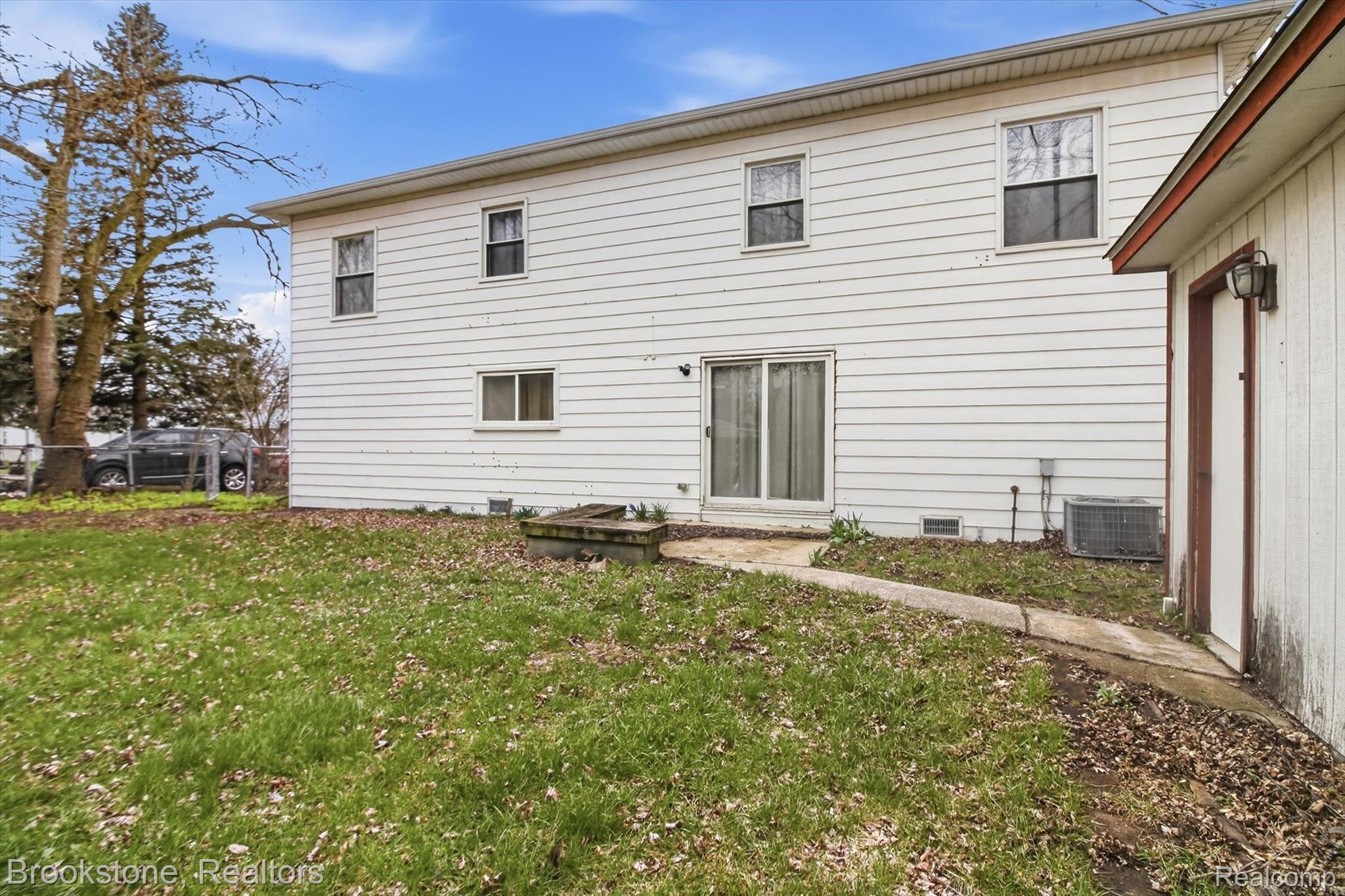 32260 Oscoda Court