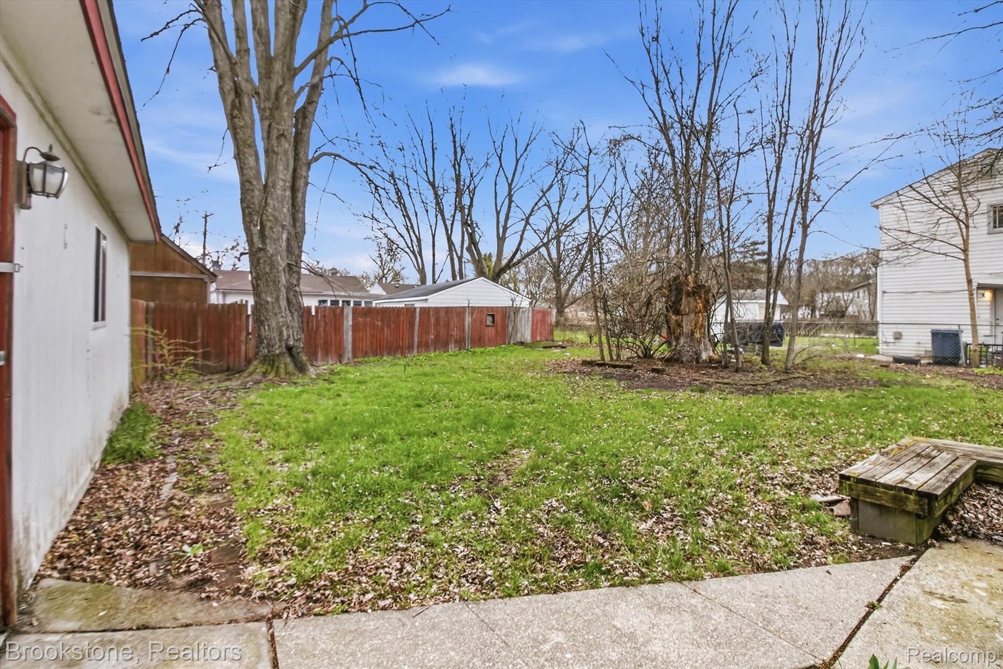 32260 Oscoda Court