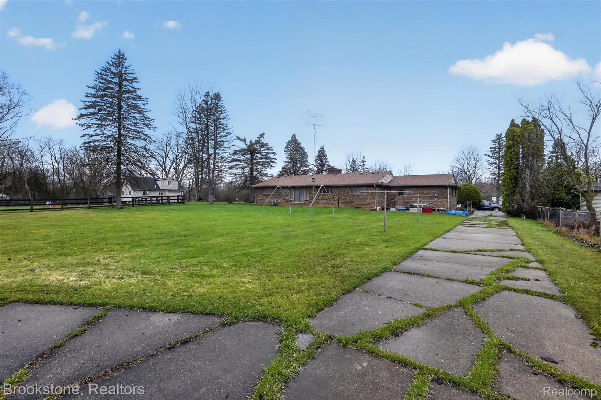 11080 Lapeer Road