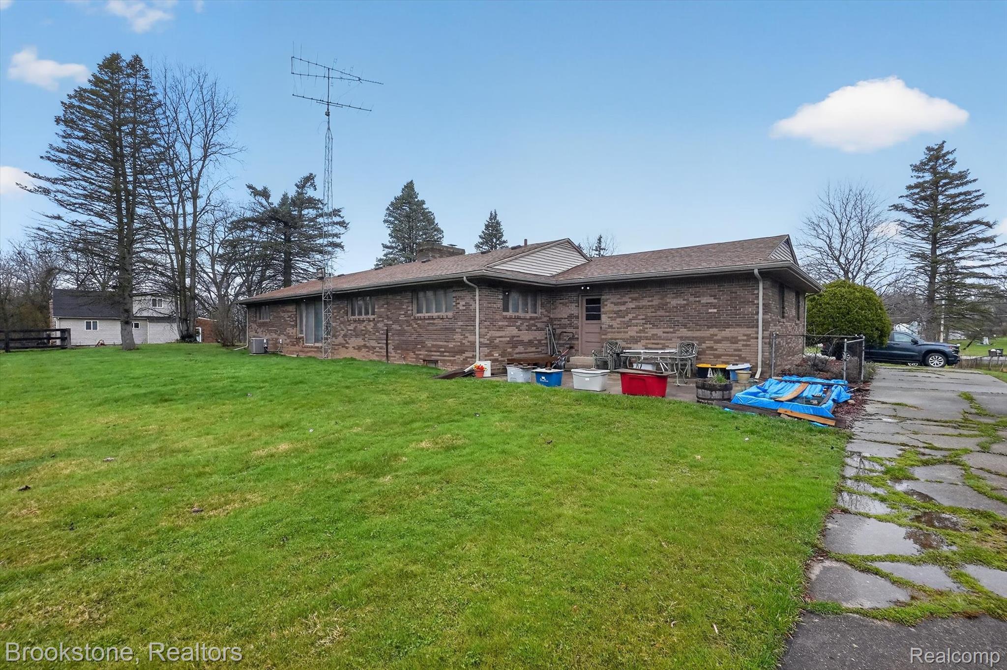 11080 Lapeer Road
