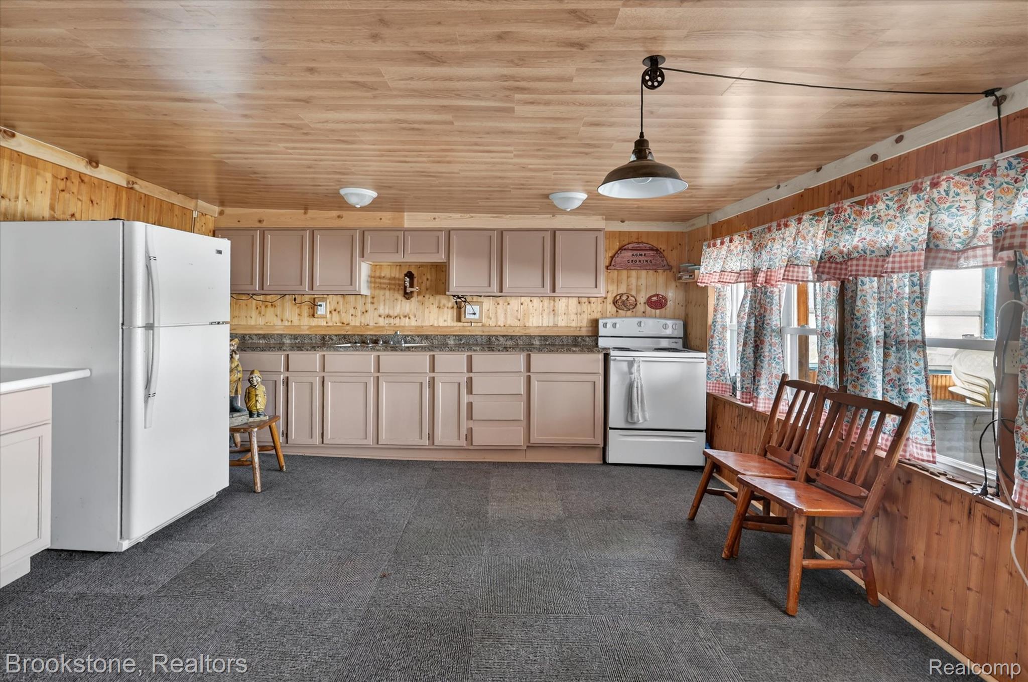6571 Sherman Drive
