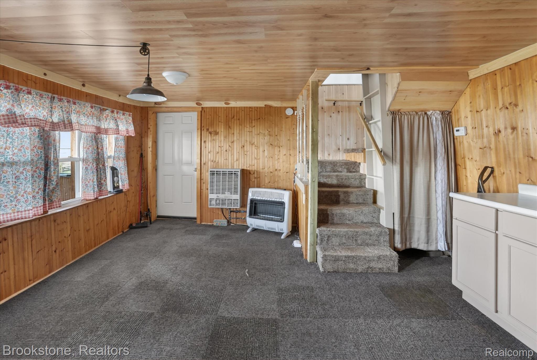 6571 Sherman Drive