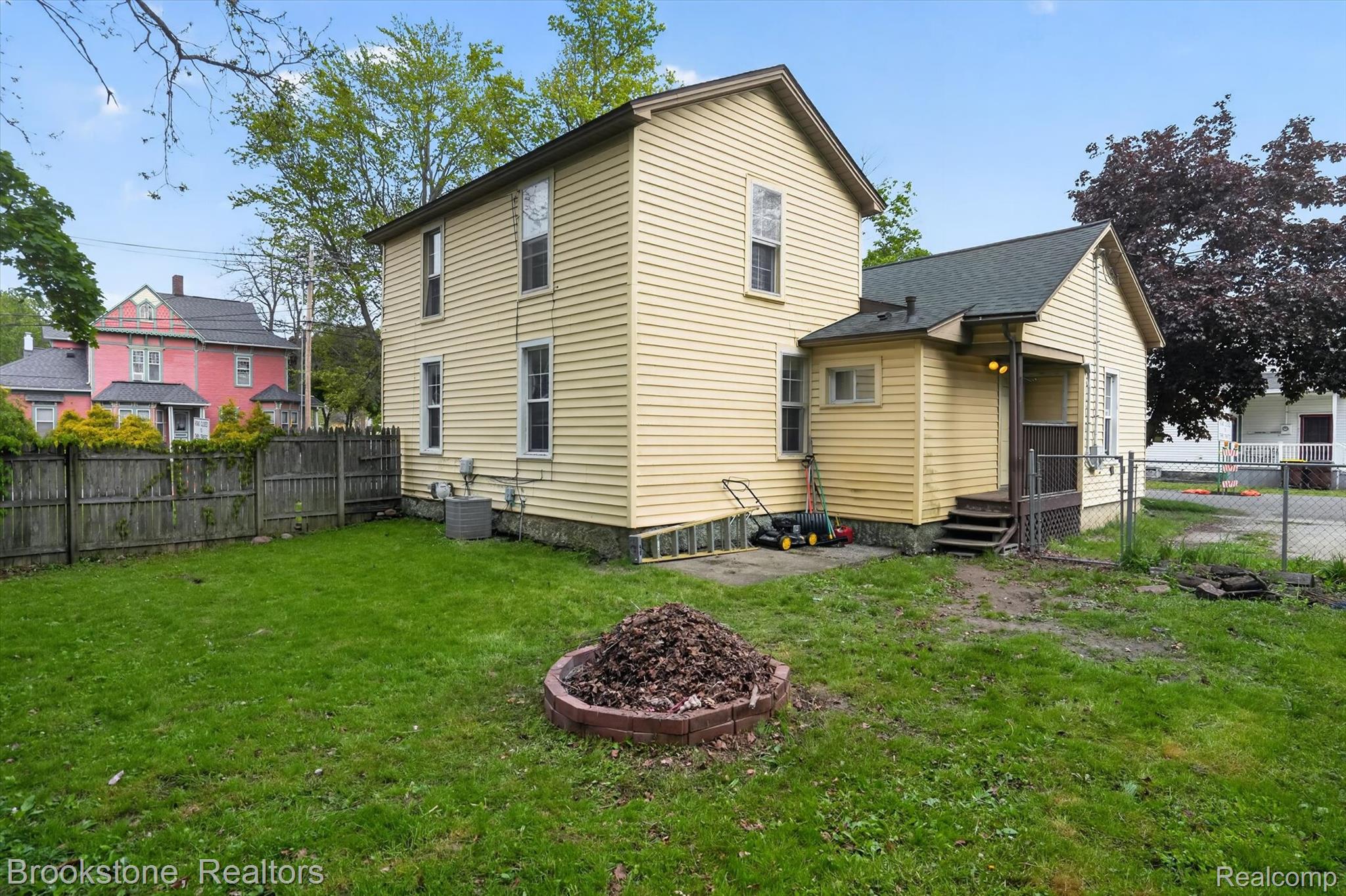 101 S East Street