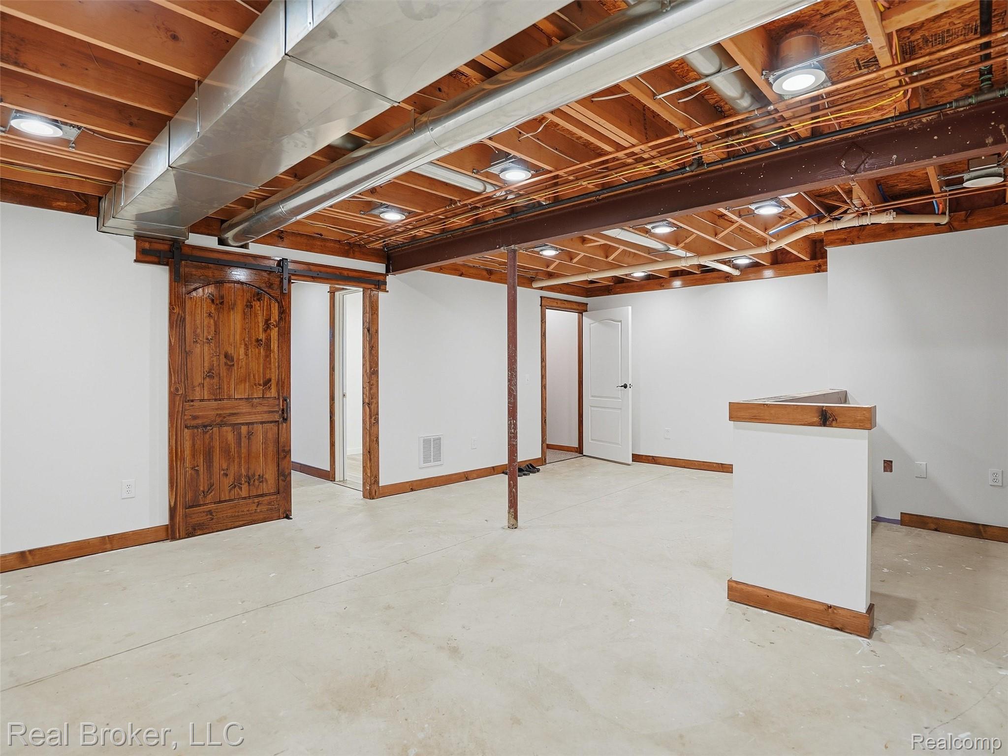 7271 Ray Road