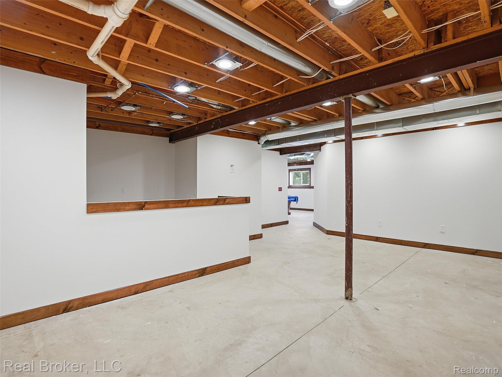 7271 Ray Road