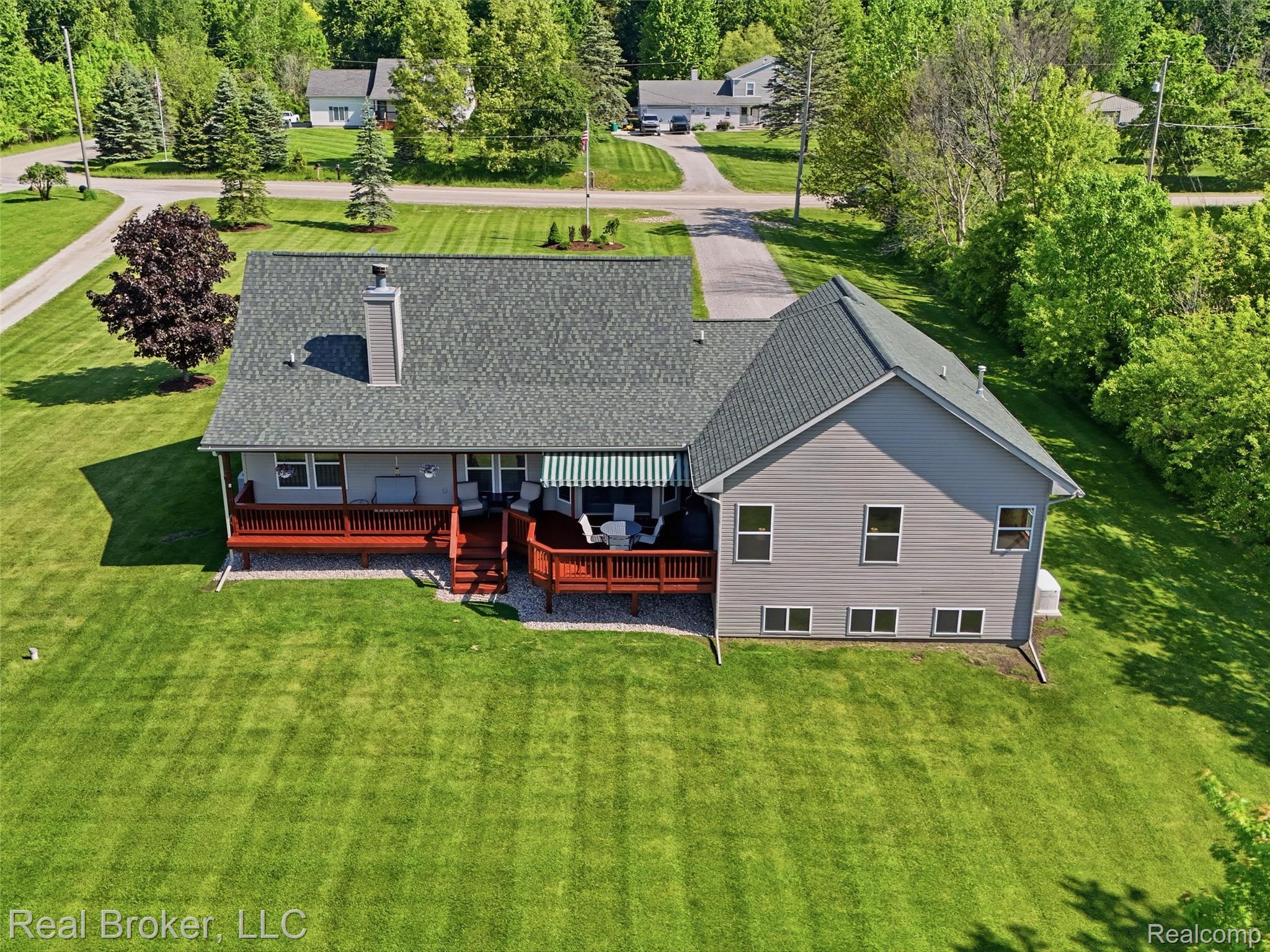 7271 Ray Road