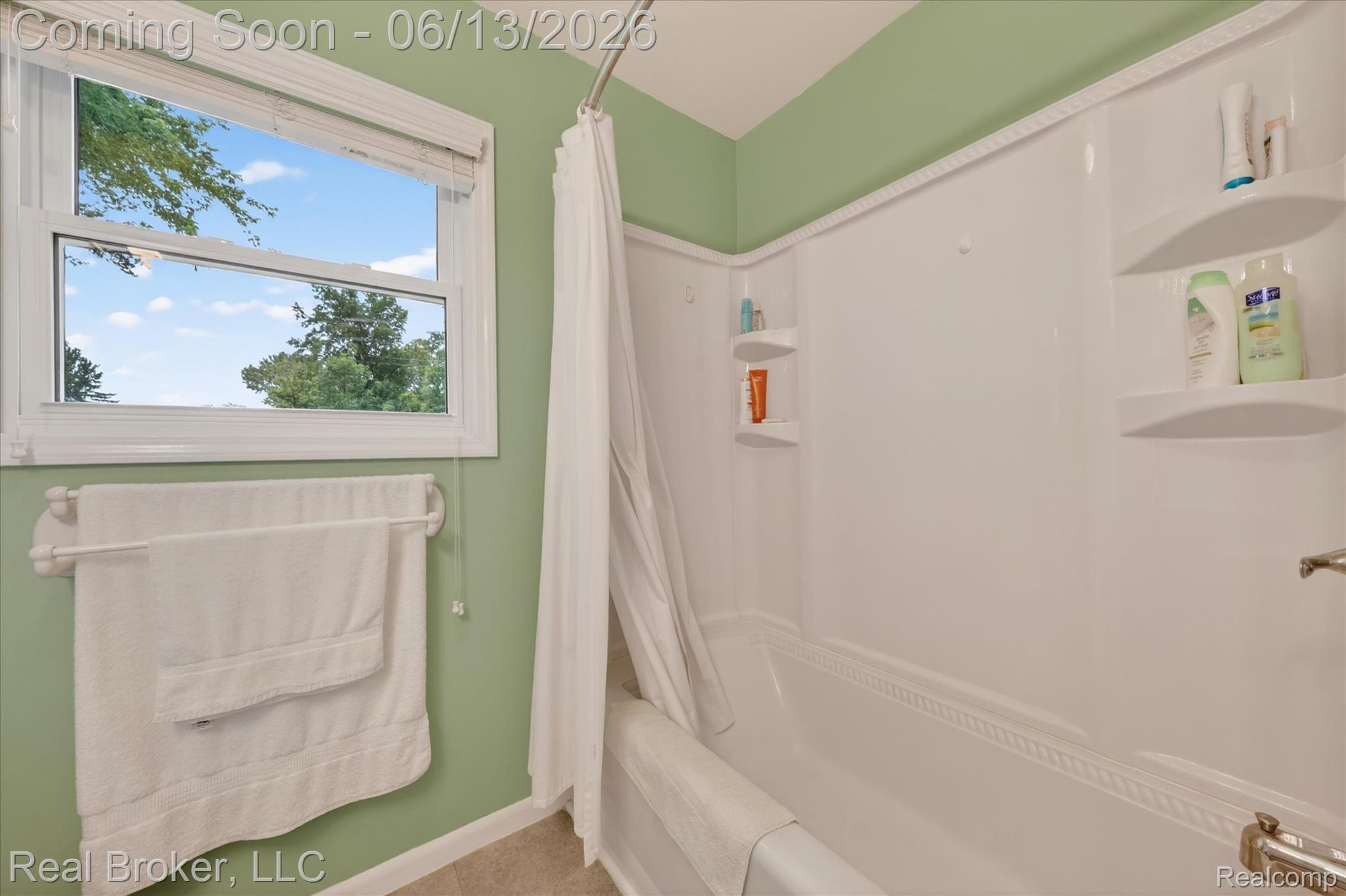 125 Maple Avenue