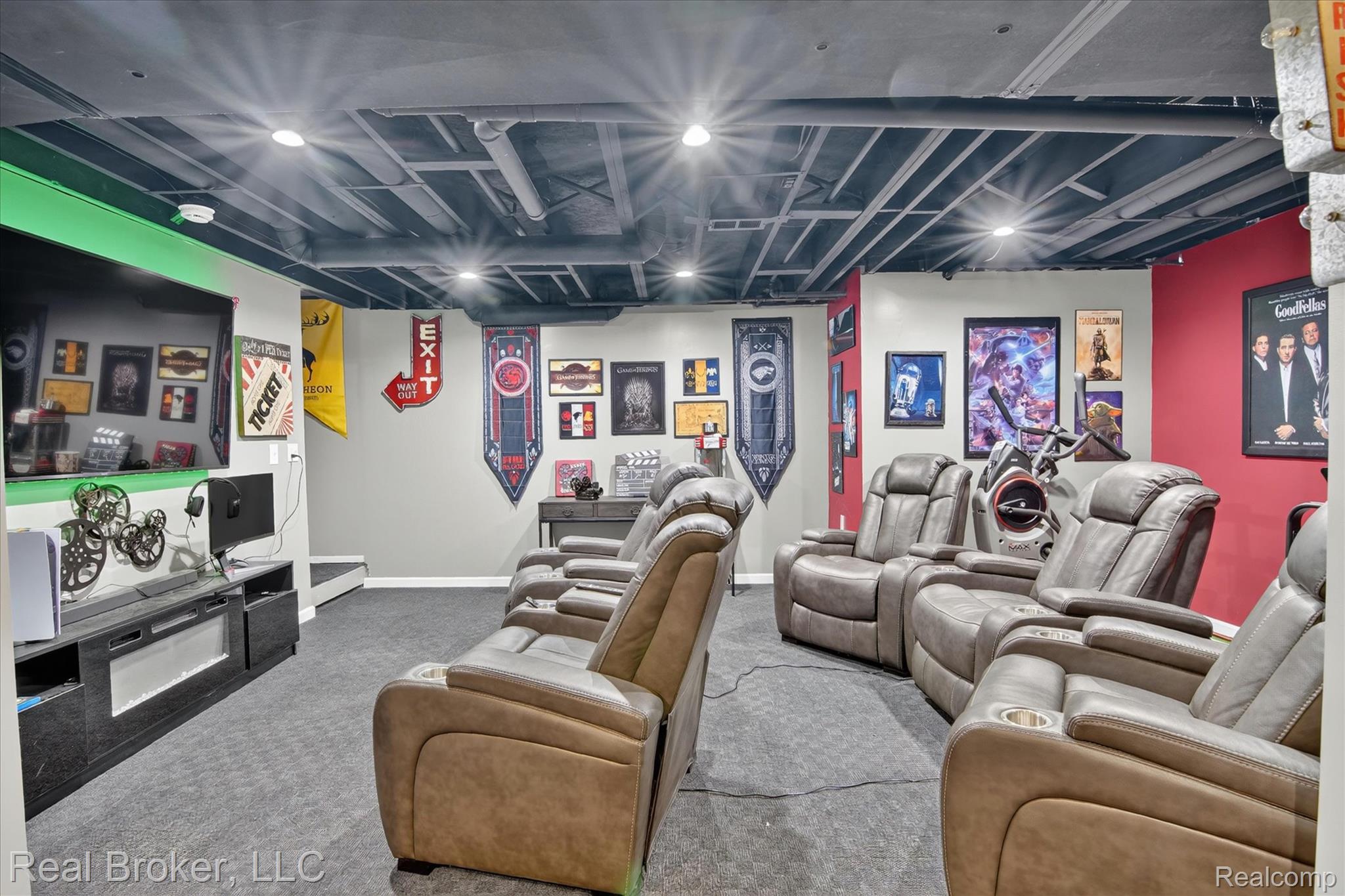 15156 Oak Valley Lane