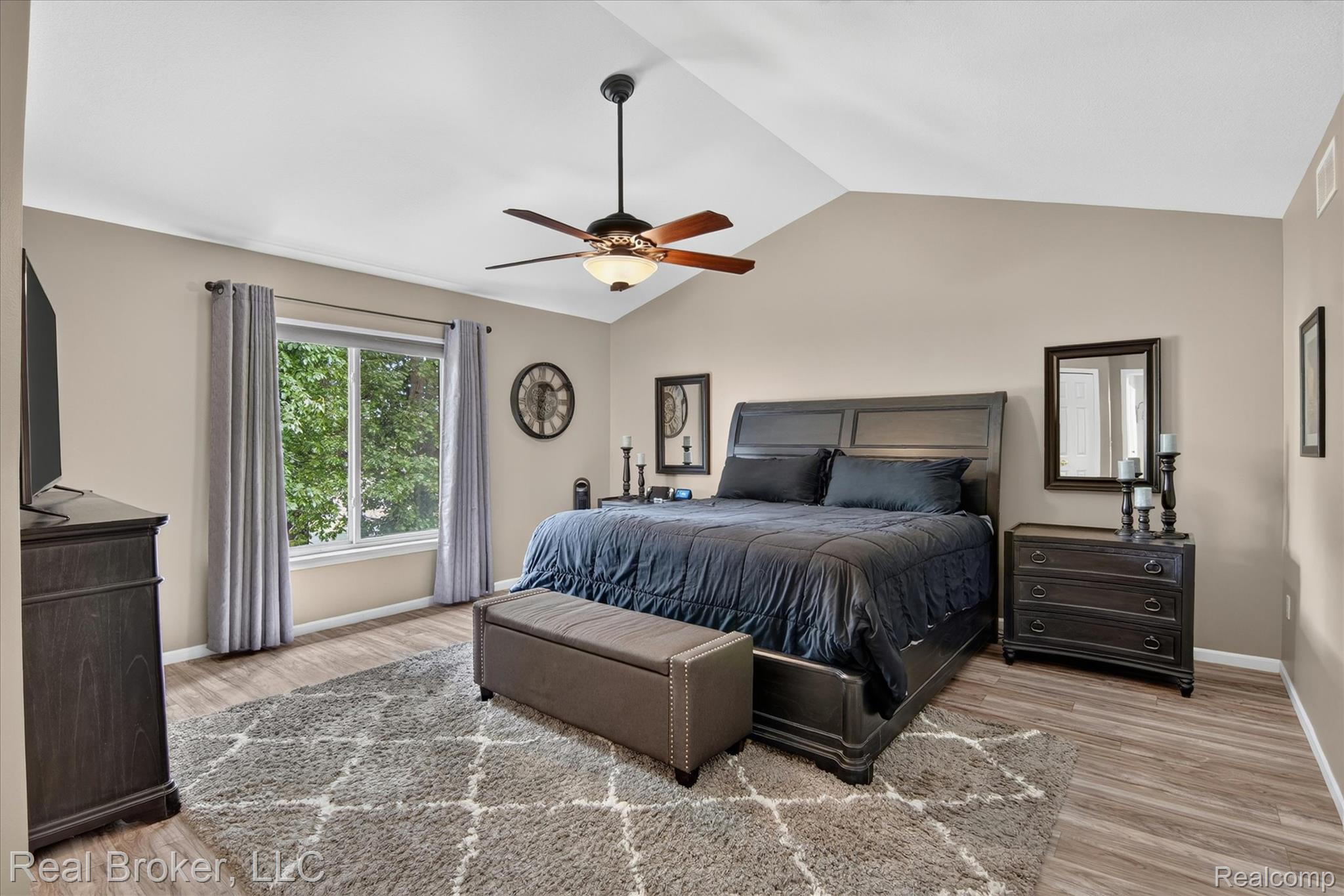 15156 Oak Valley Lane