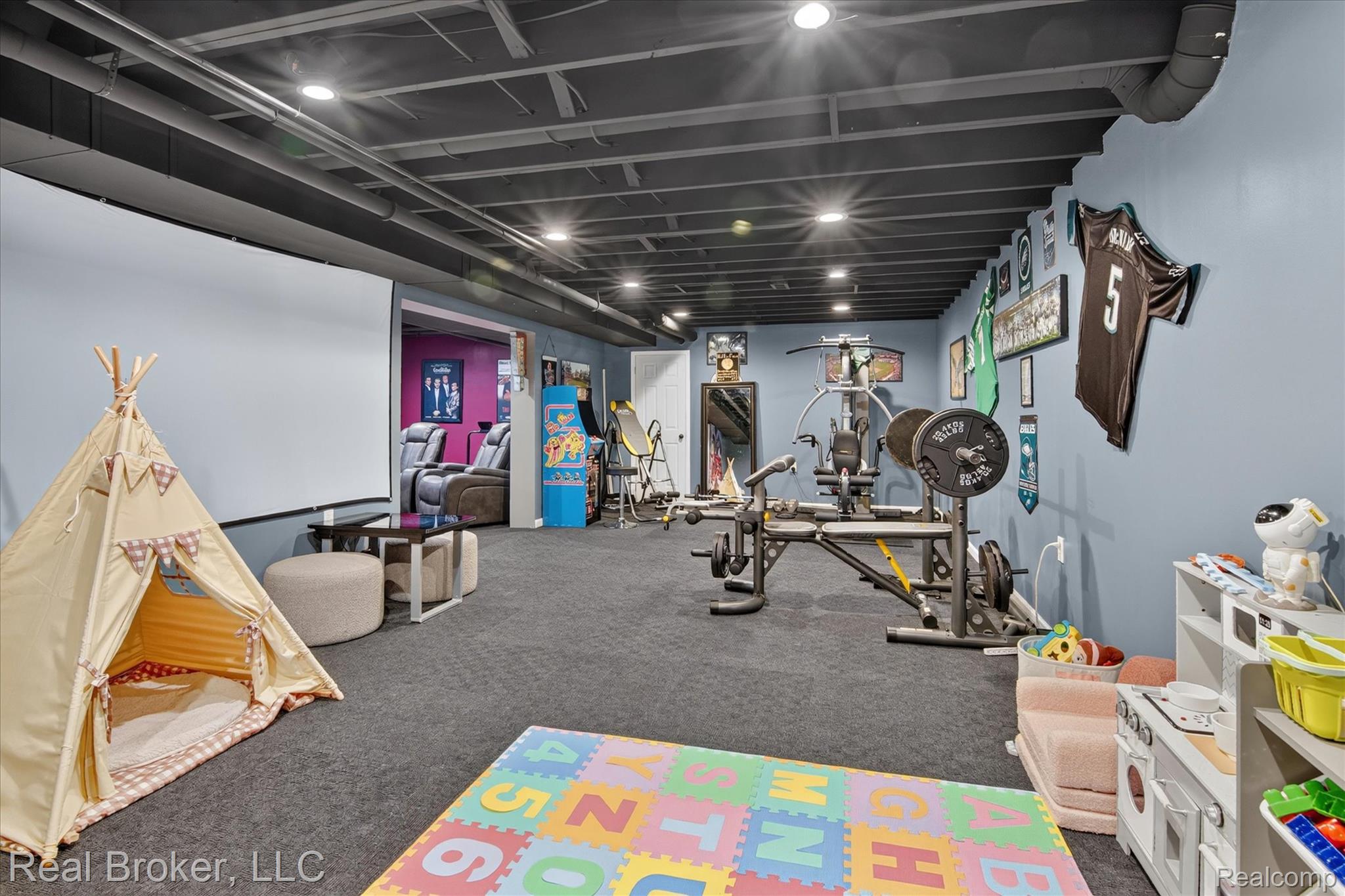 15156 Oak Valley Lane