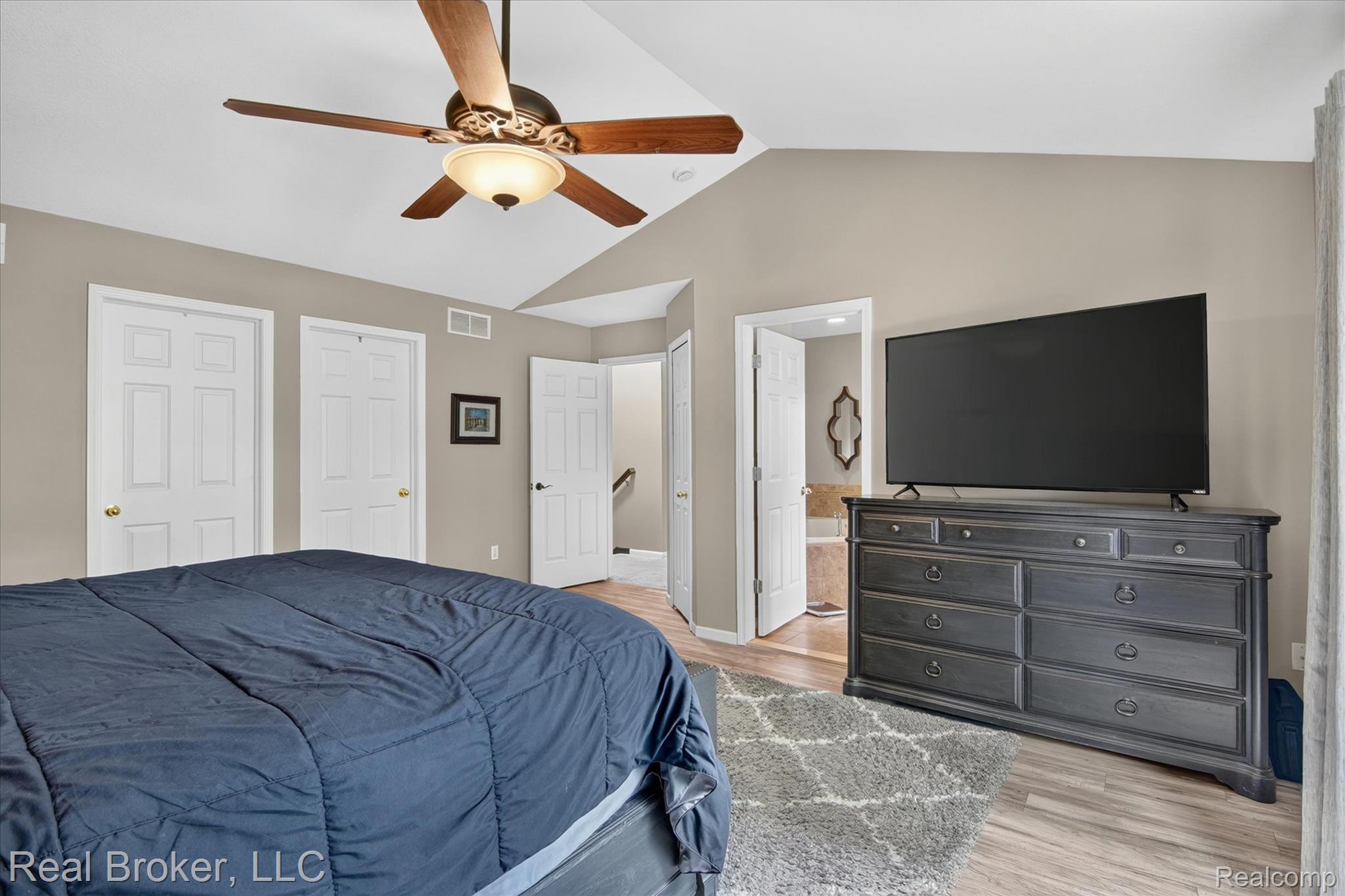 15156 Oak Valley Lane