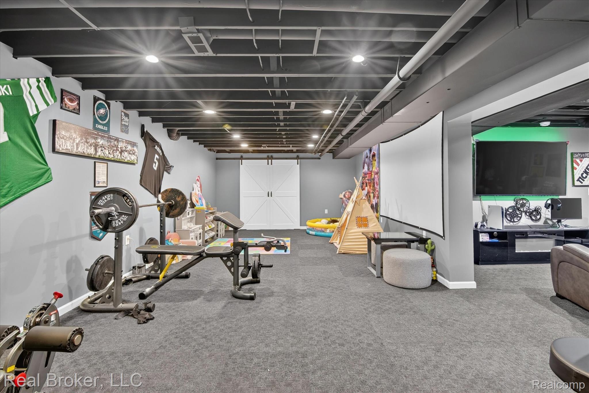 15156 Oak Valley Lane