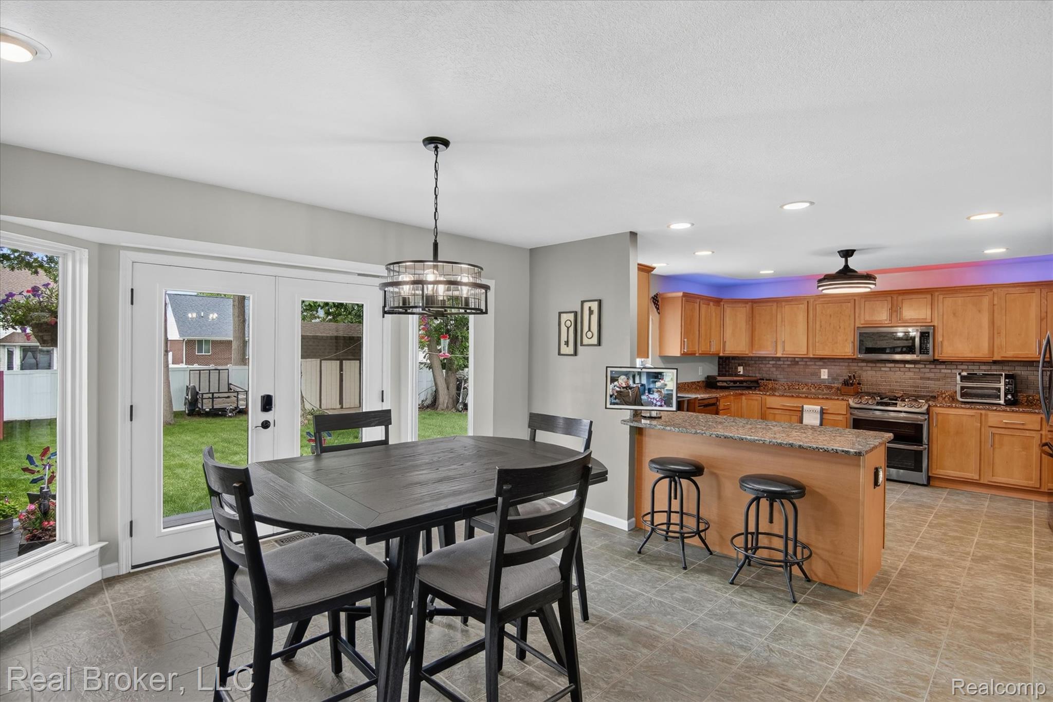 15156 Oak Valley Lane
