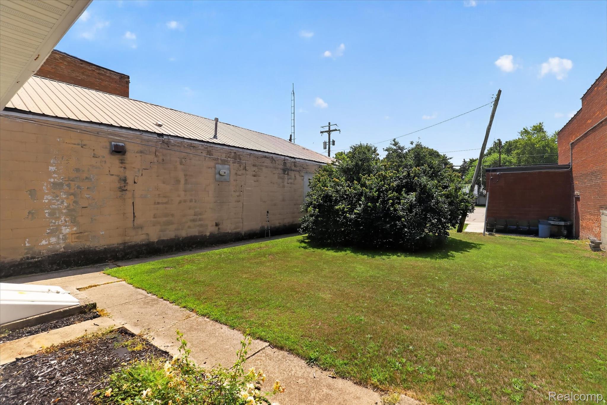 231 W Main Street