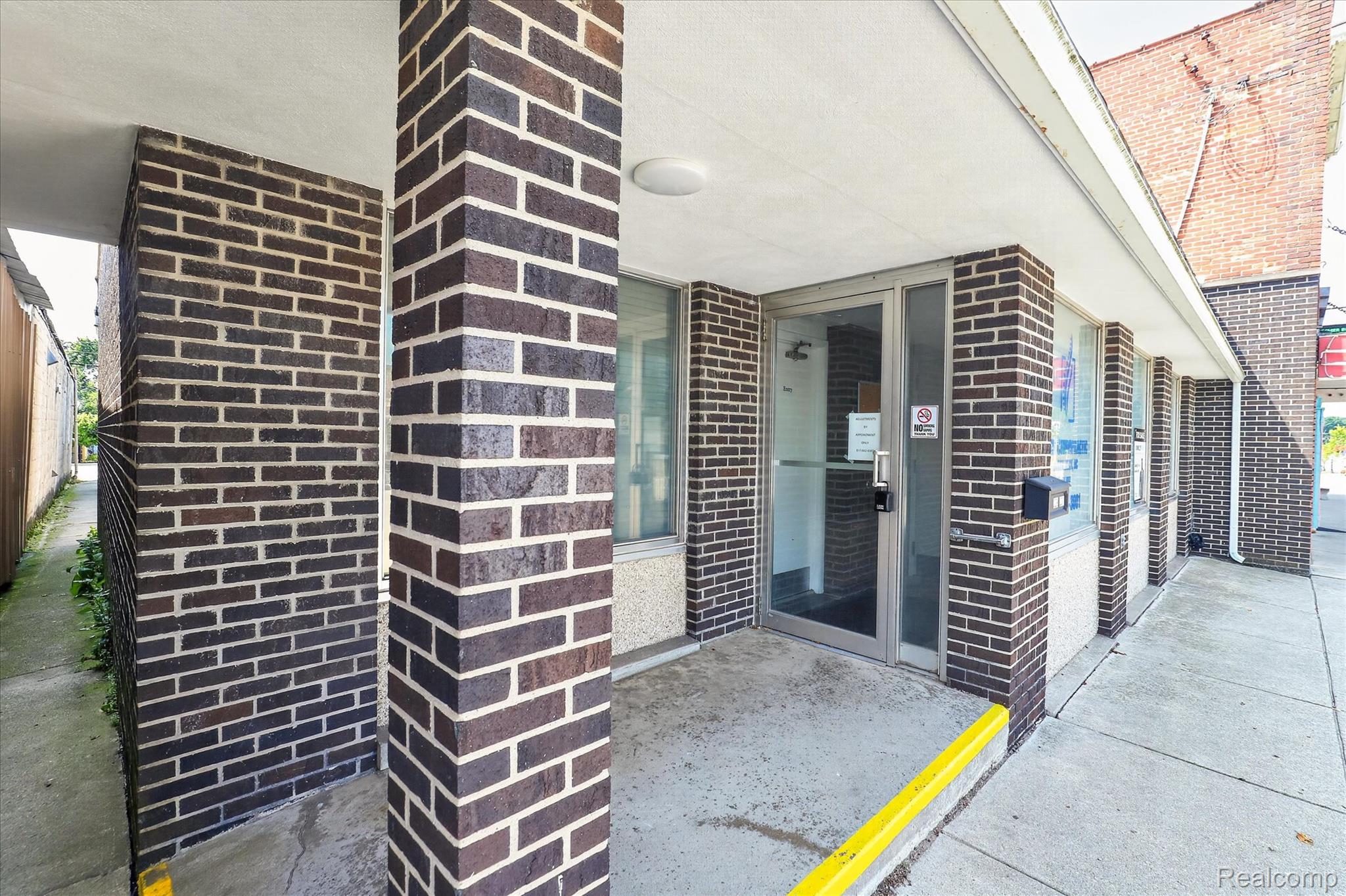 231 W Main Street