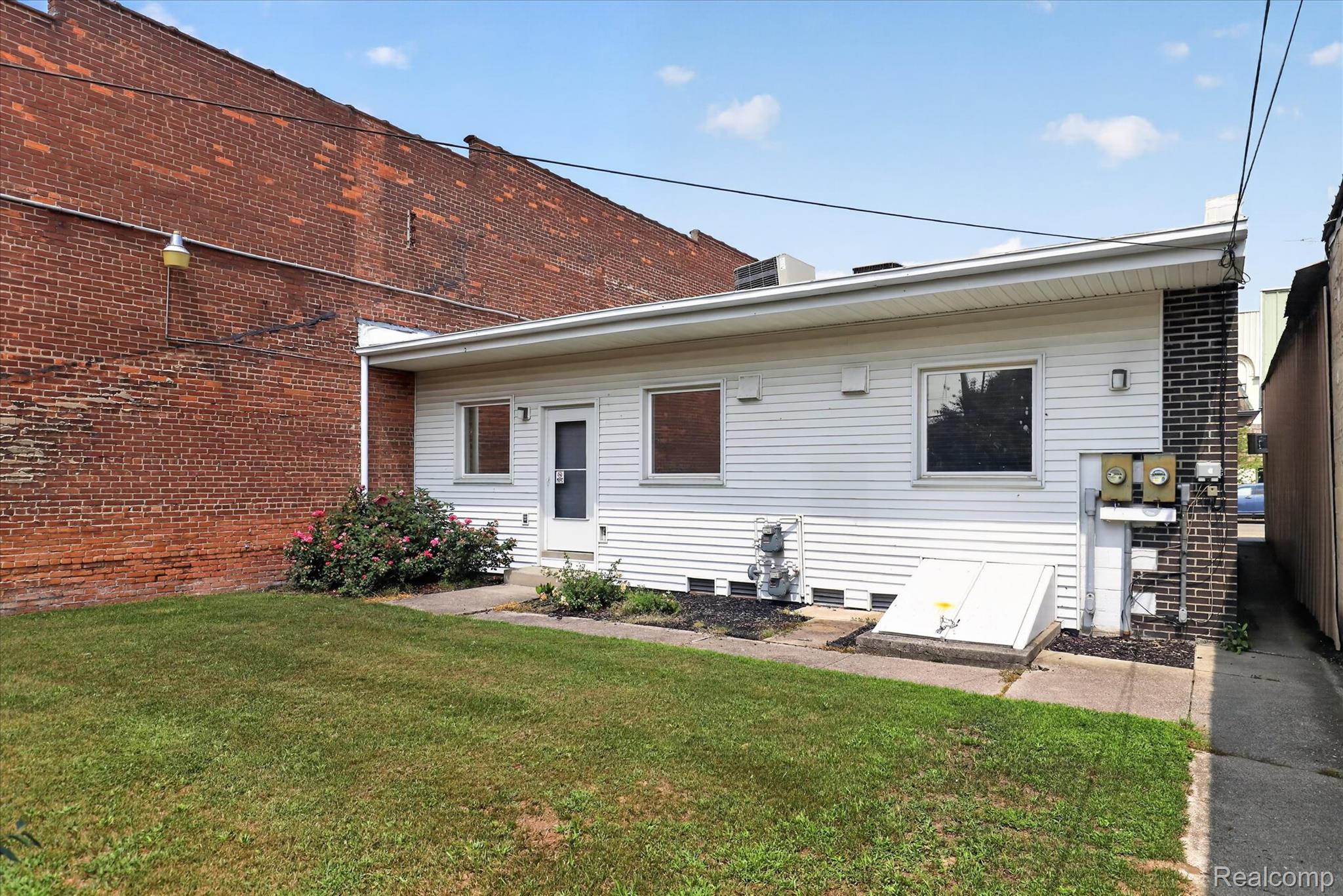 231 W Main Street