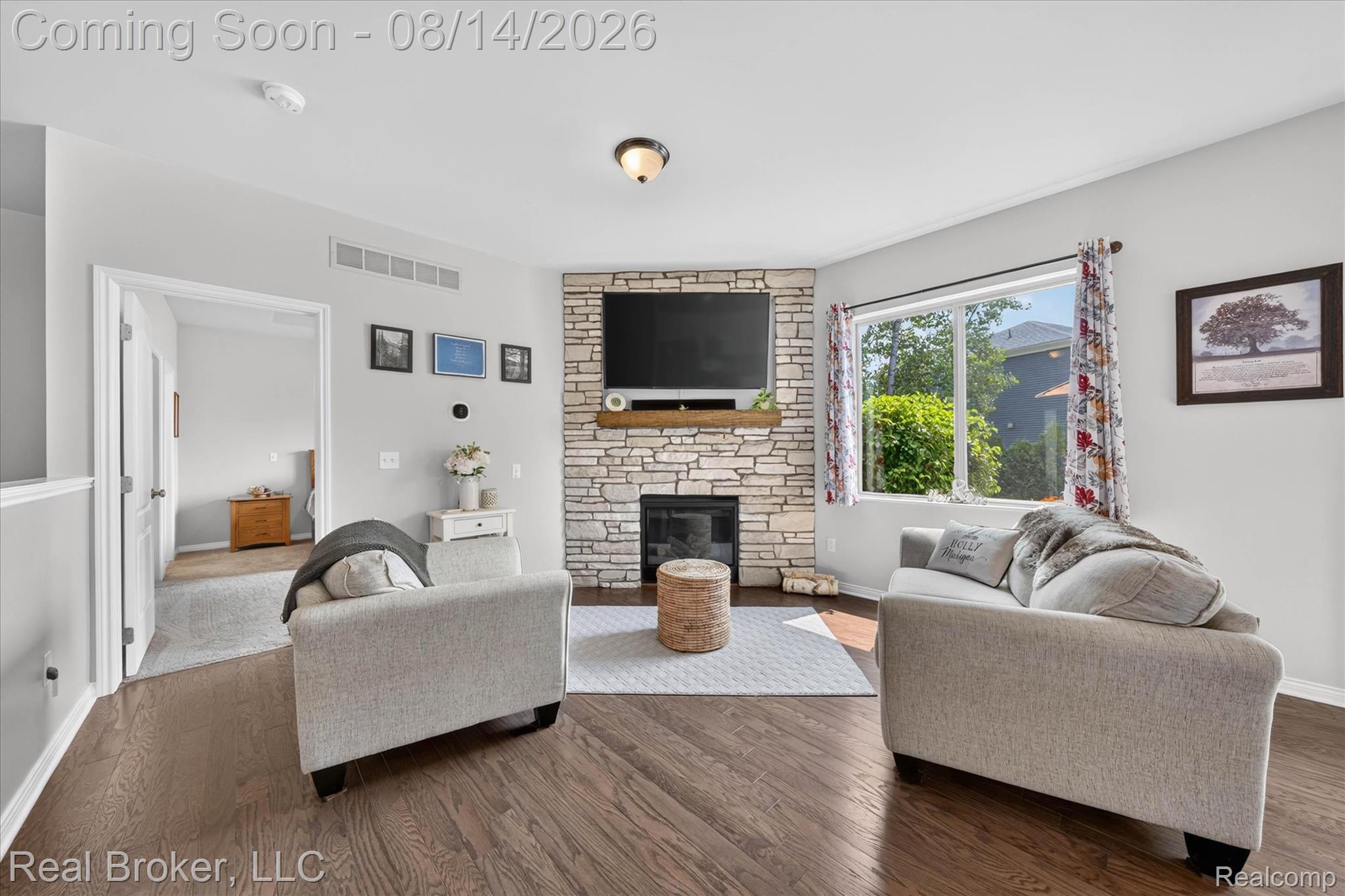 322 Hidden River E