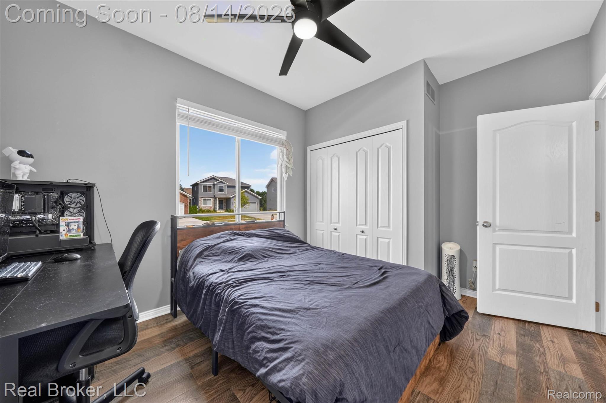 322 Hidden River E