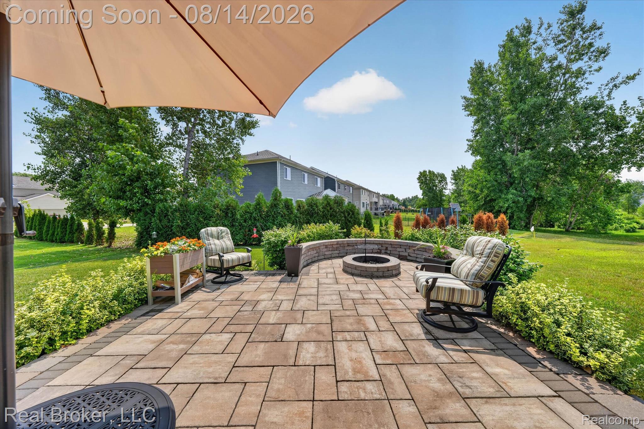 322 Hidden River E