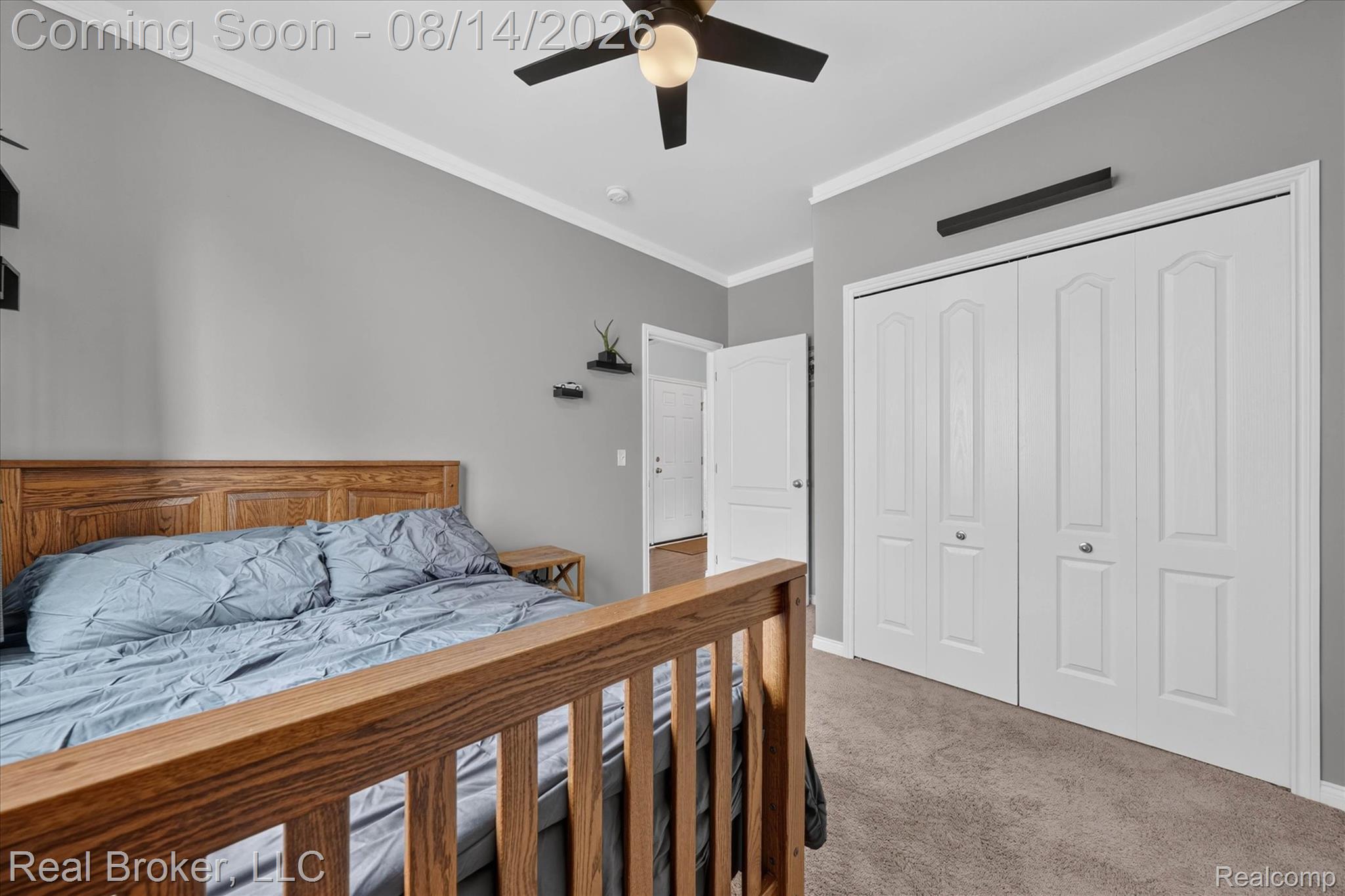 322 Hidden River E
