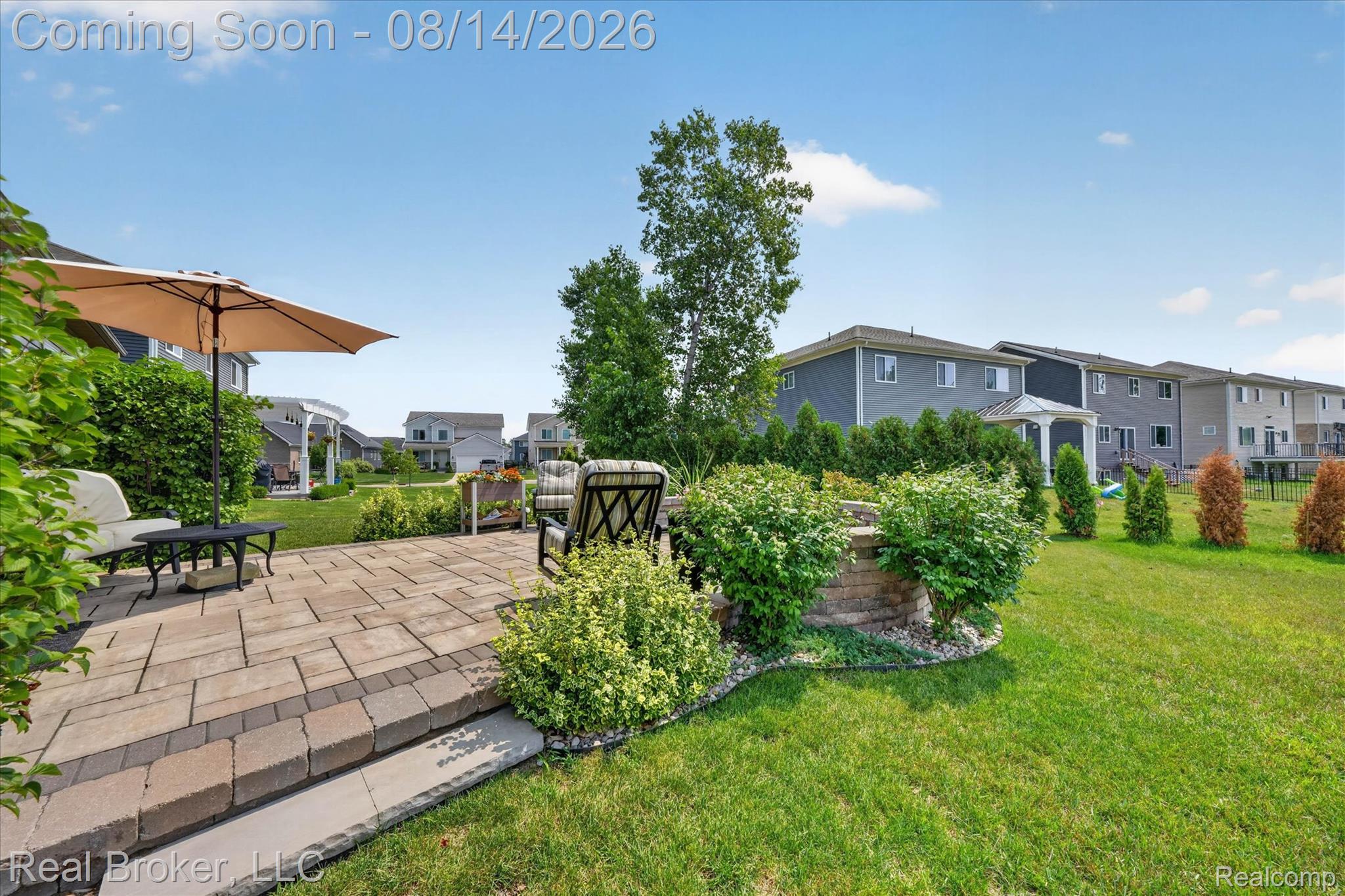 322 Hidden River E