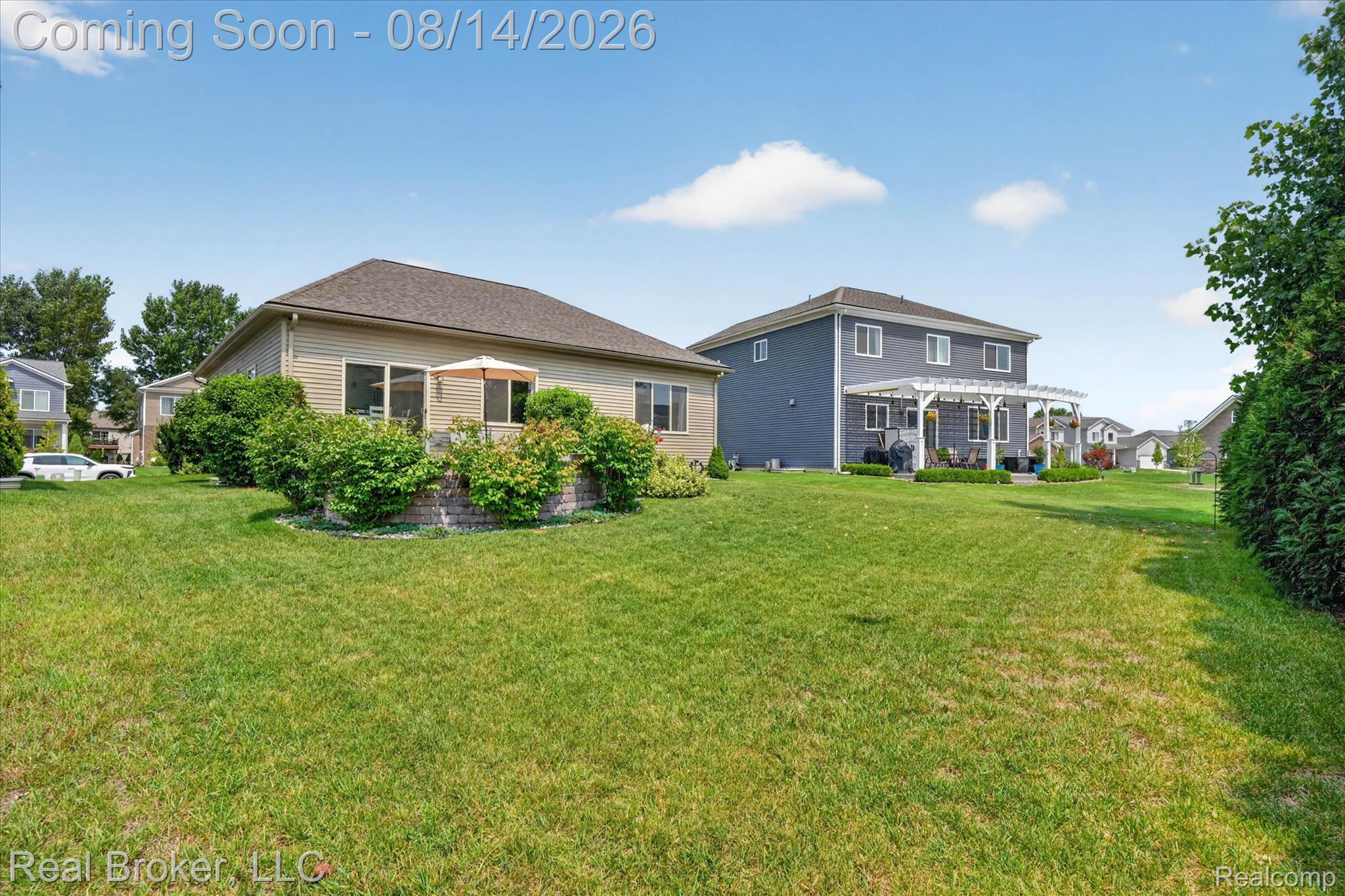322 Hidden River E