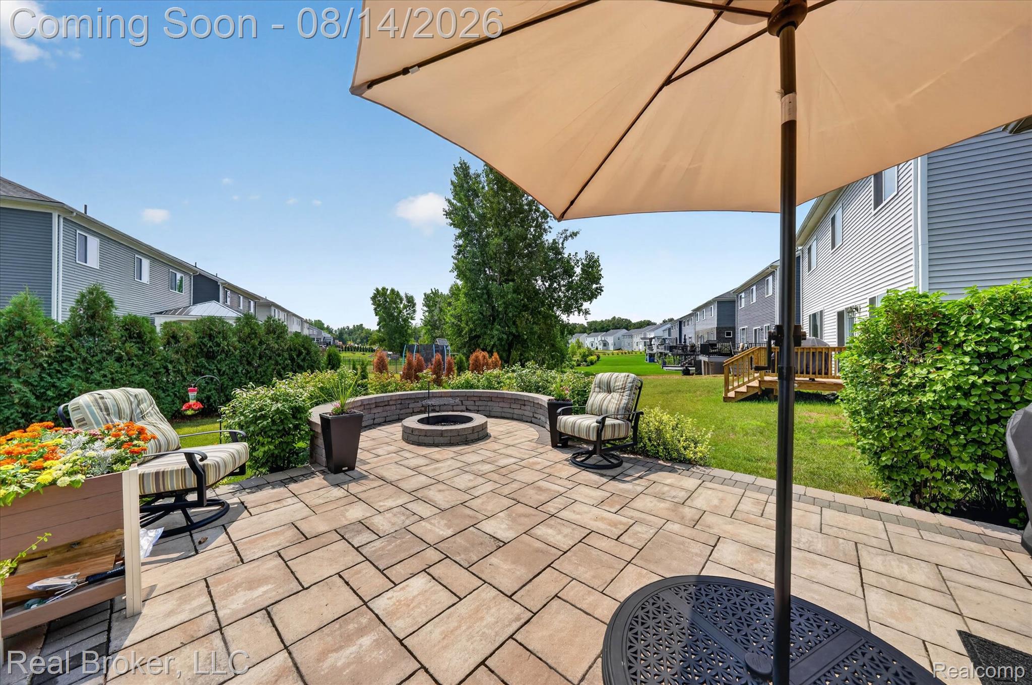 322 Hidden River E