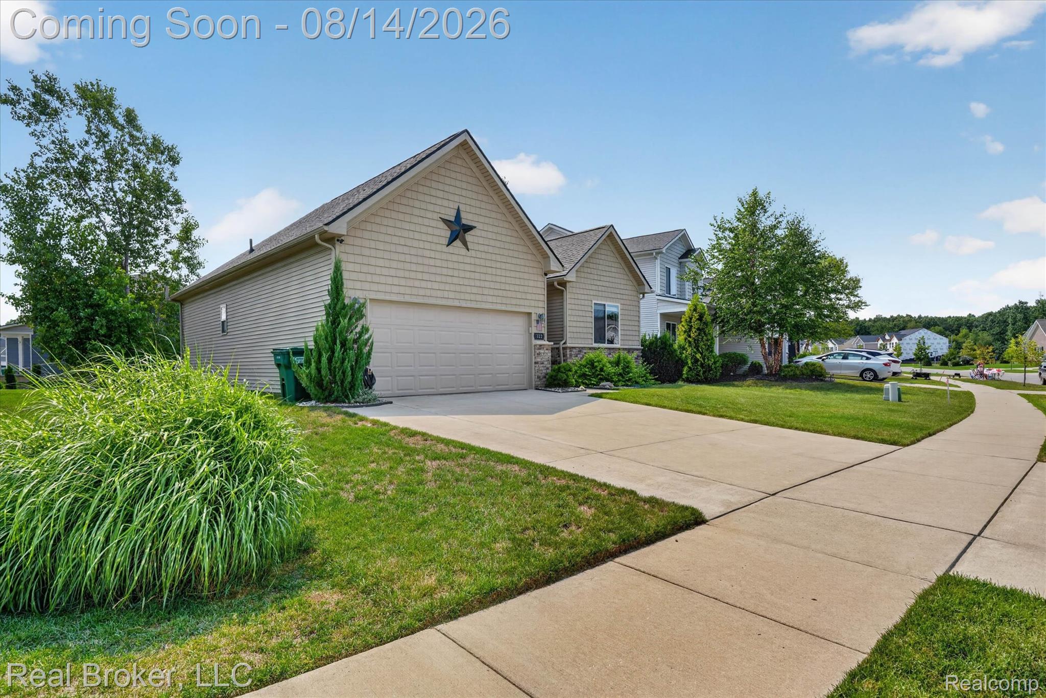 322 Hidden River E