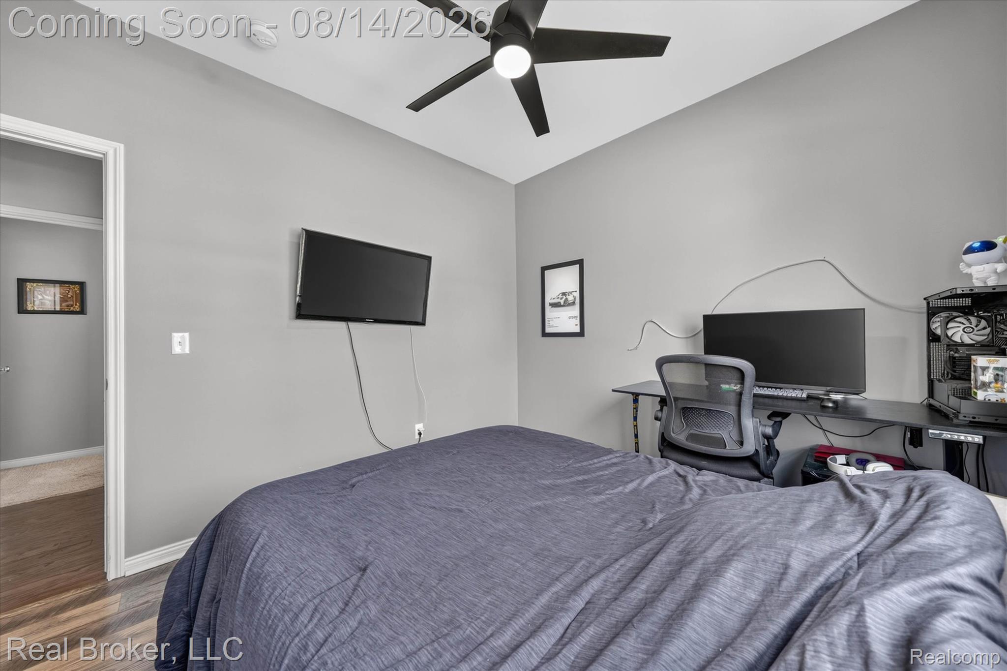 322 Hidden River E