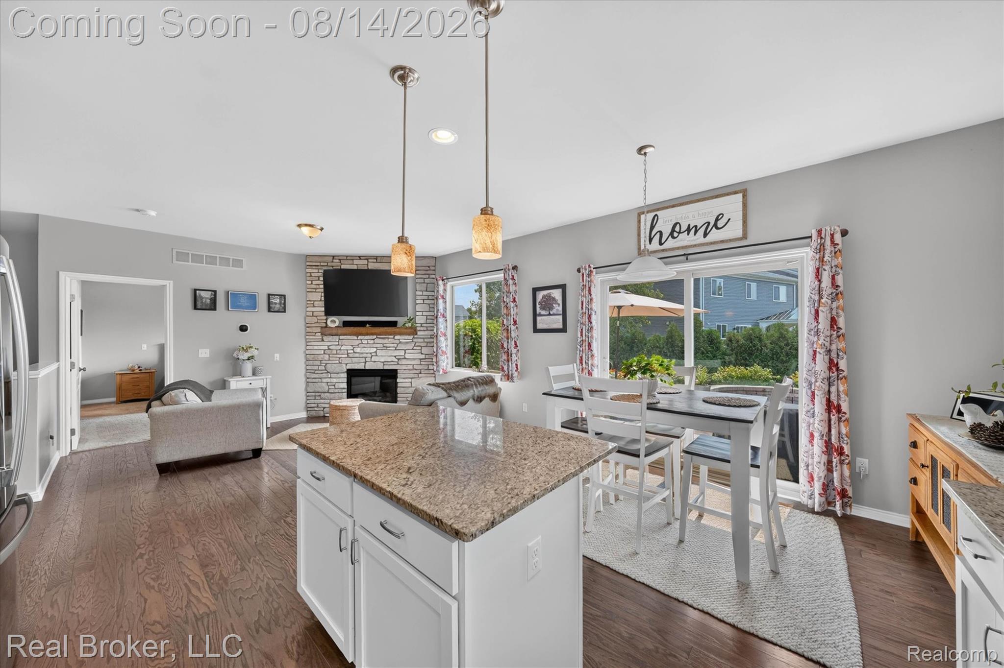 322 Hidden River E