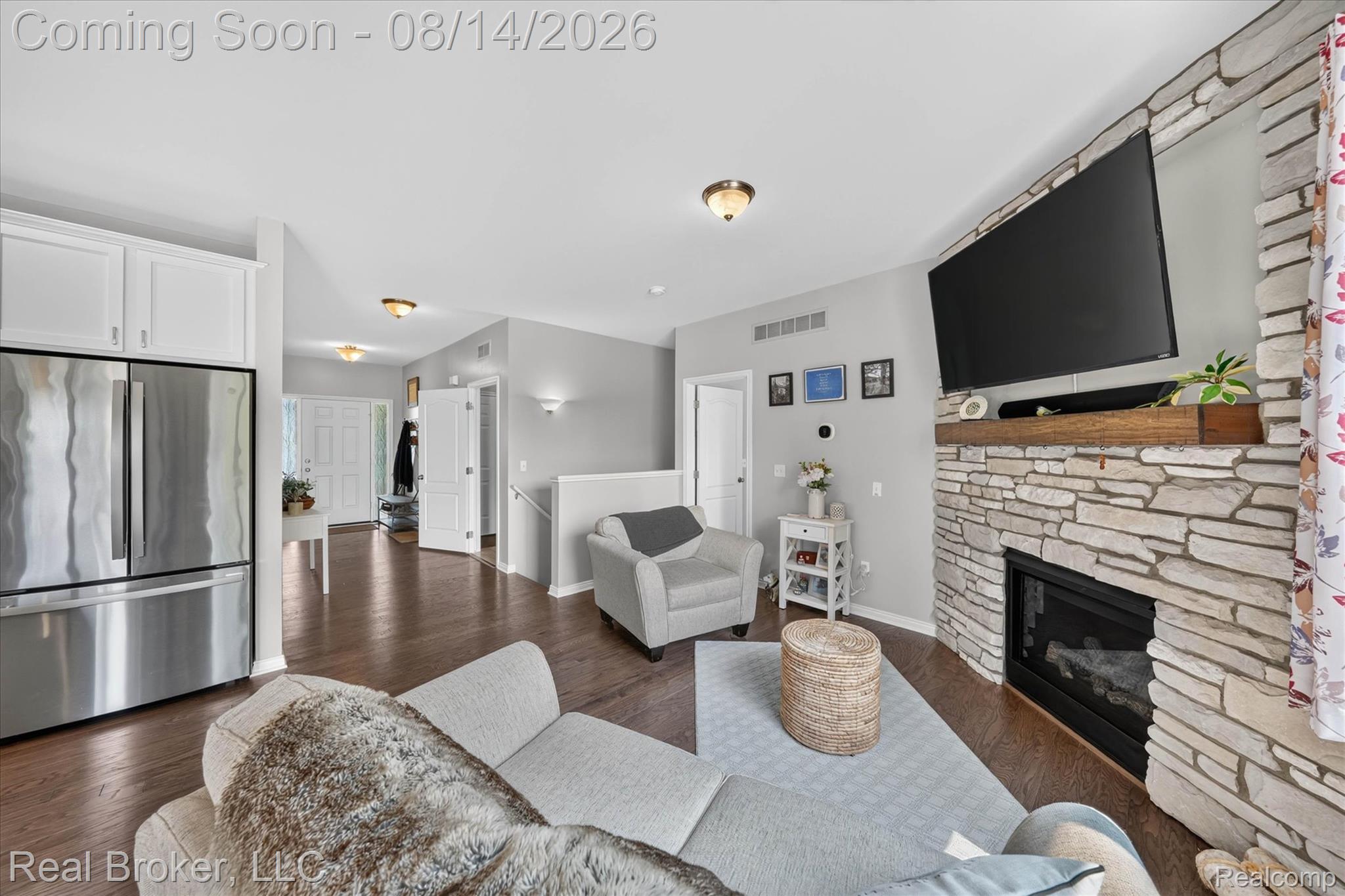 322 Hidden River E