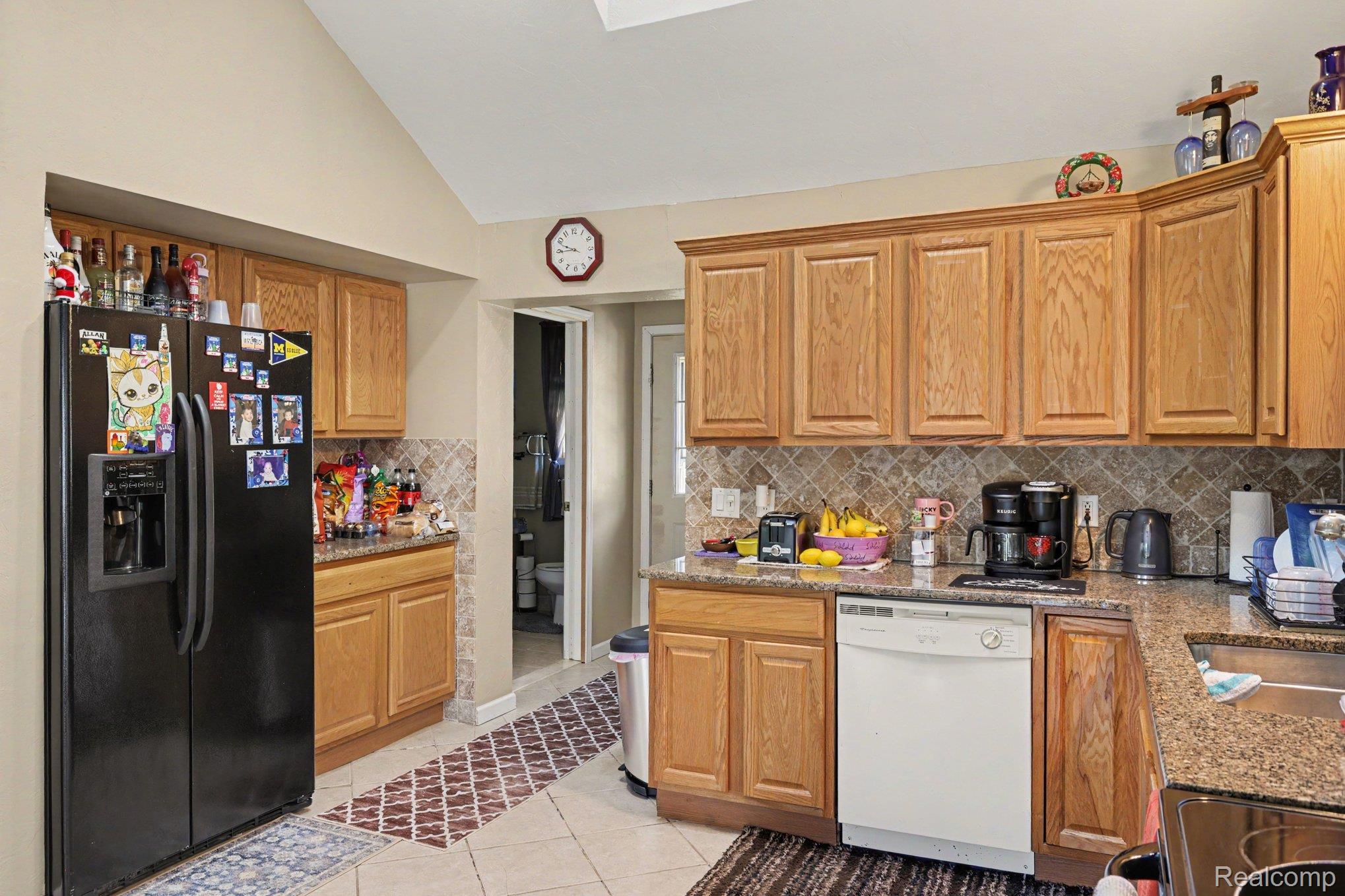 7313 Oak Road