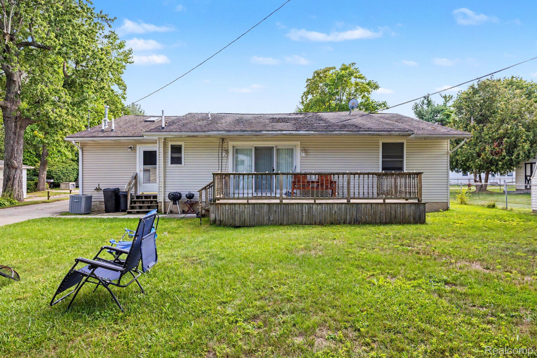 7313 Oak Road