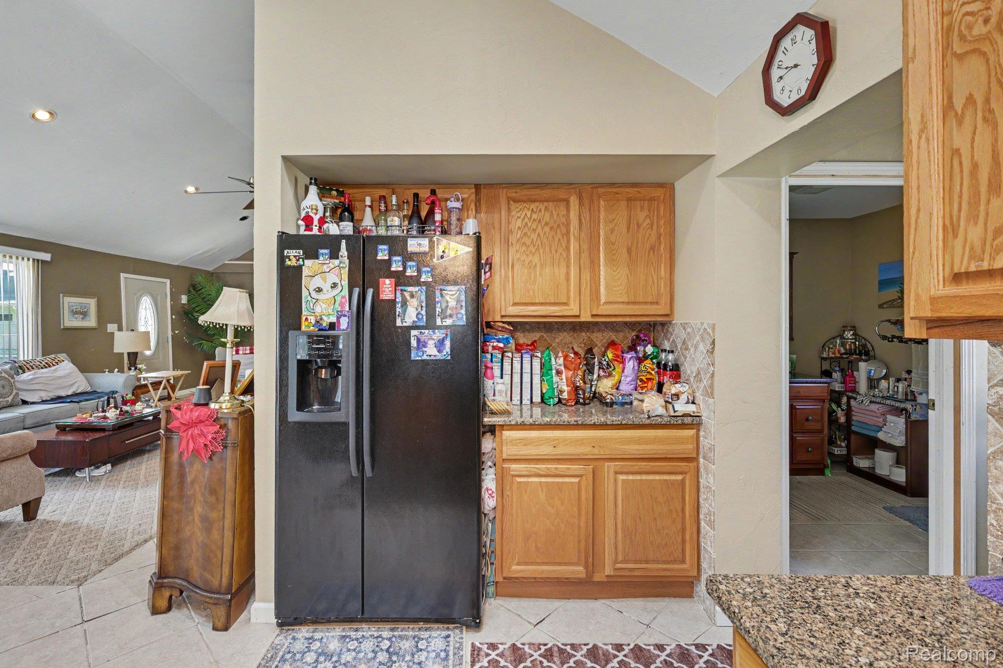7313 Oak Road