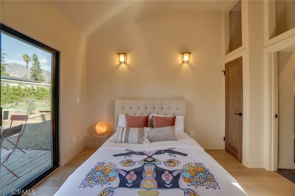 785 W Harriet Street