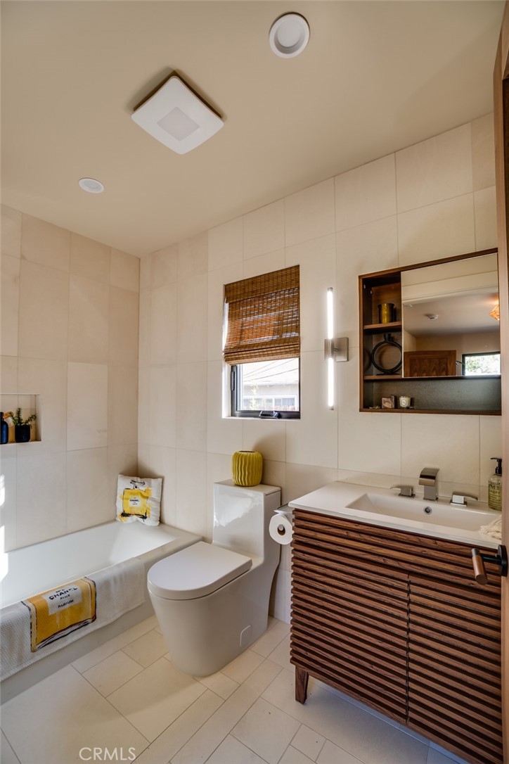 785 W Harriet Street