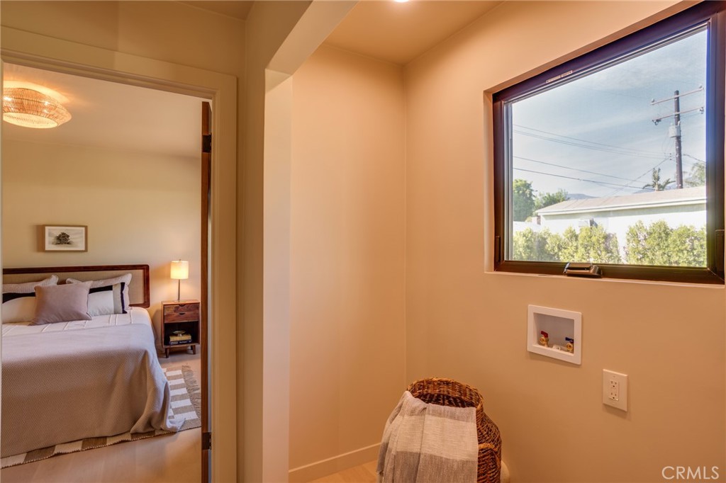 785 W Harriet Street