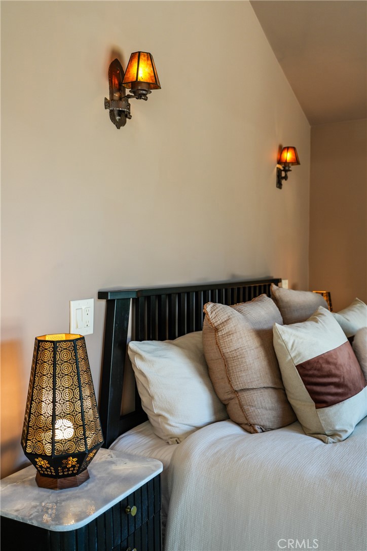 785 W Harriet Street