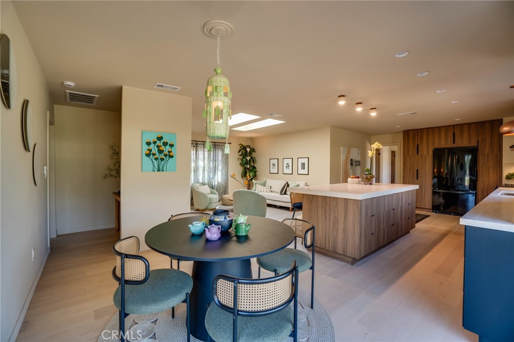 785 W Harriet Street