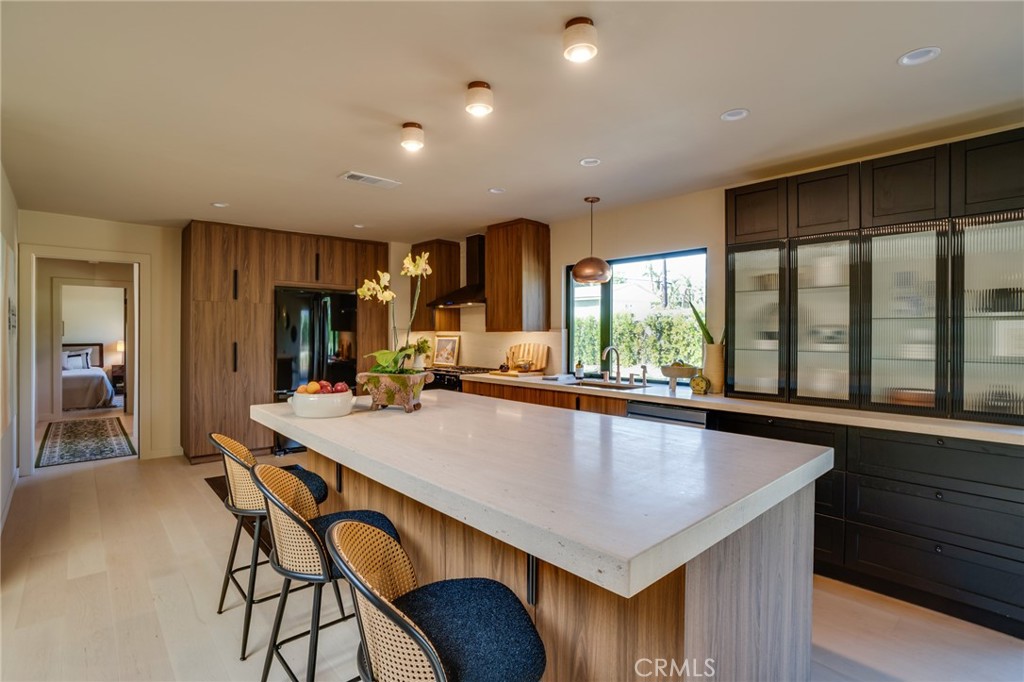 785 W Harriet Street