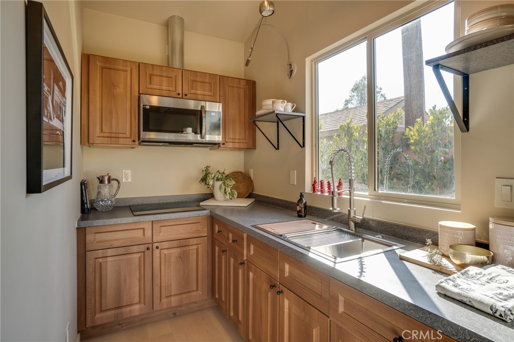 785 W Harriet Street