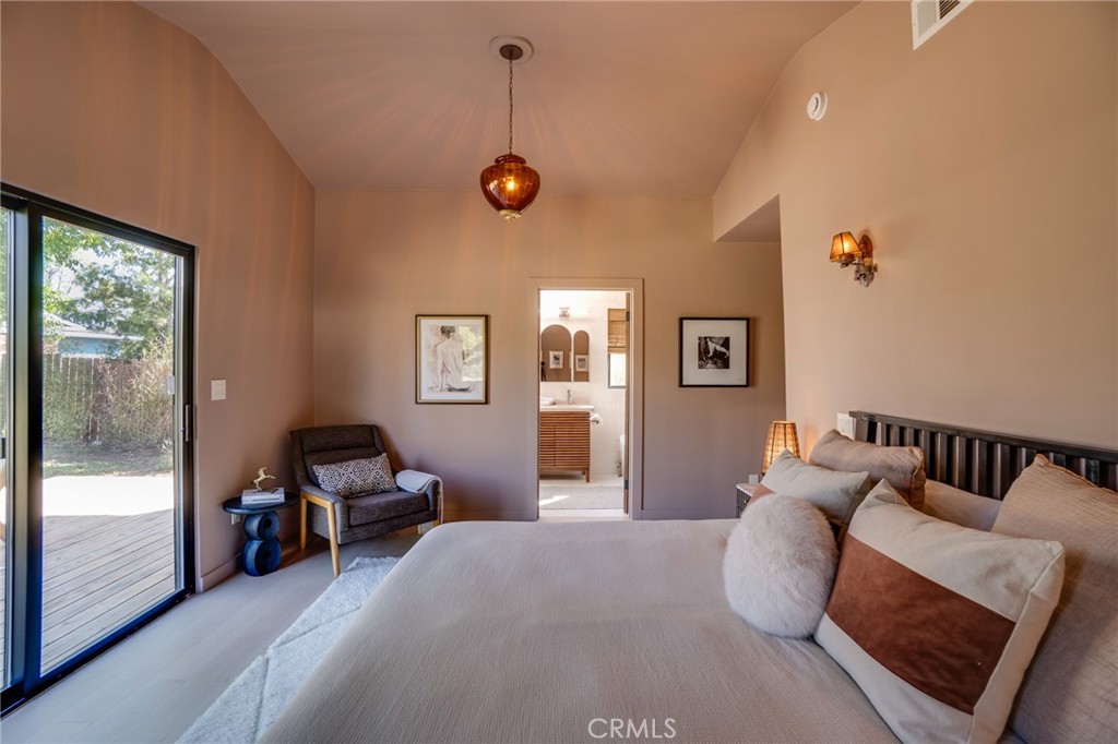 785 W Harriet Street