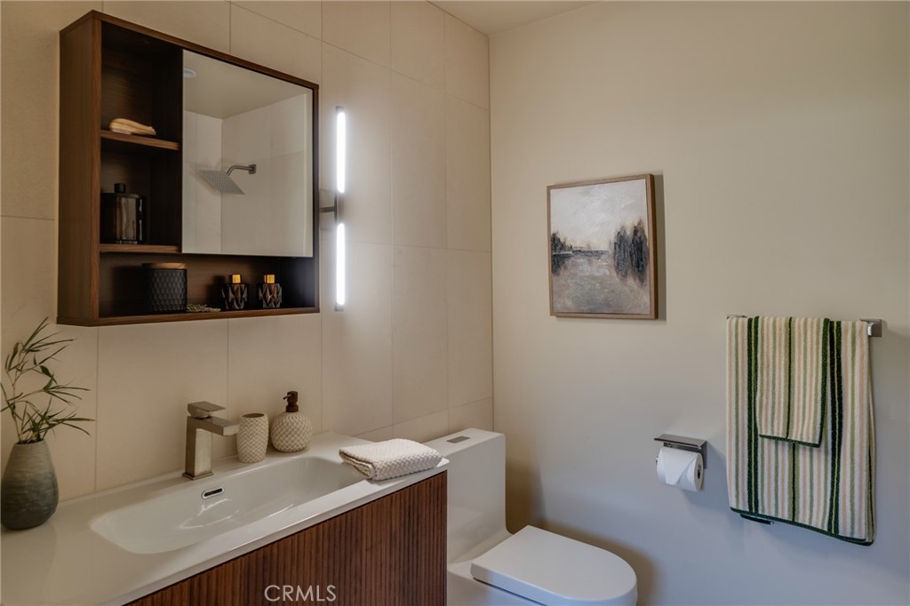 785 W Harriet Street