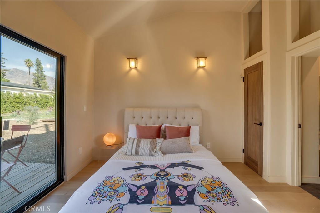 785 W Harriet Street